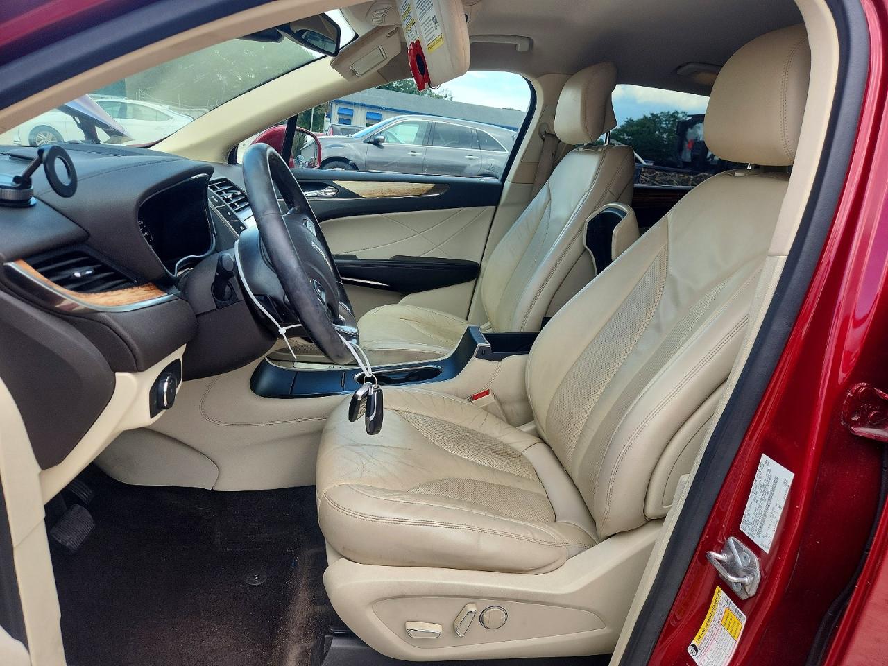2015 Lincoln Mkc Red vin: 5LMCJ1A9XFUJ18239