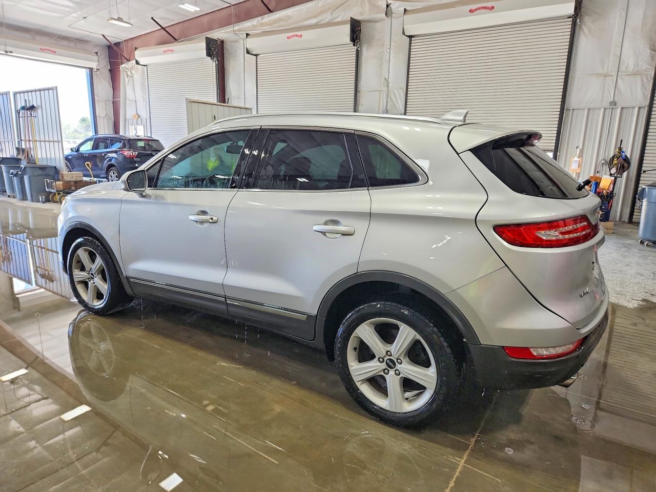 2016 Lincoln Mkc Premiere Серебряный vin: 5LMCJ1C91GUJ22033