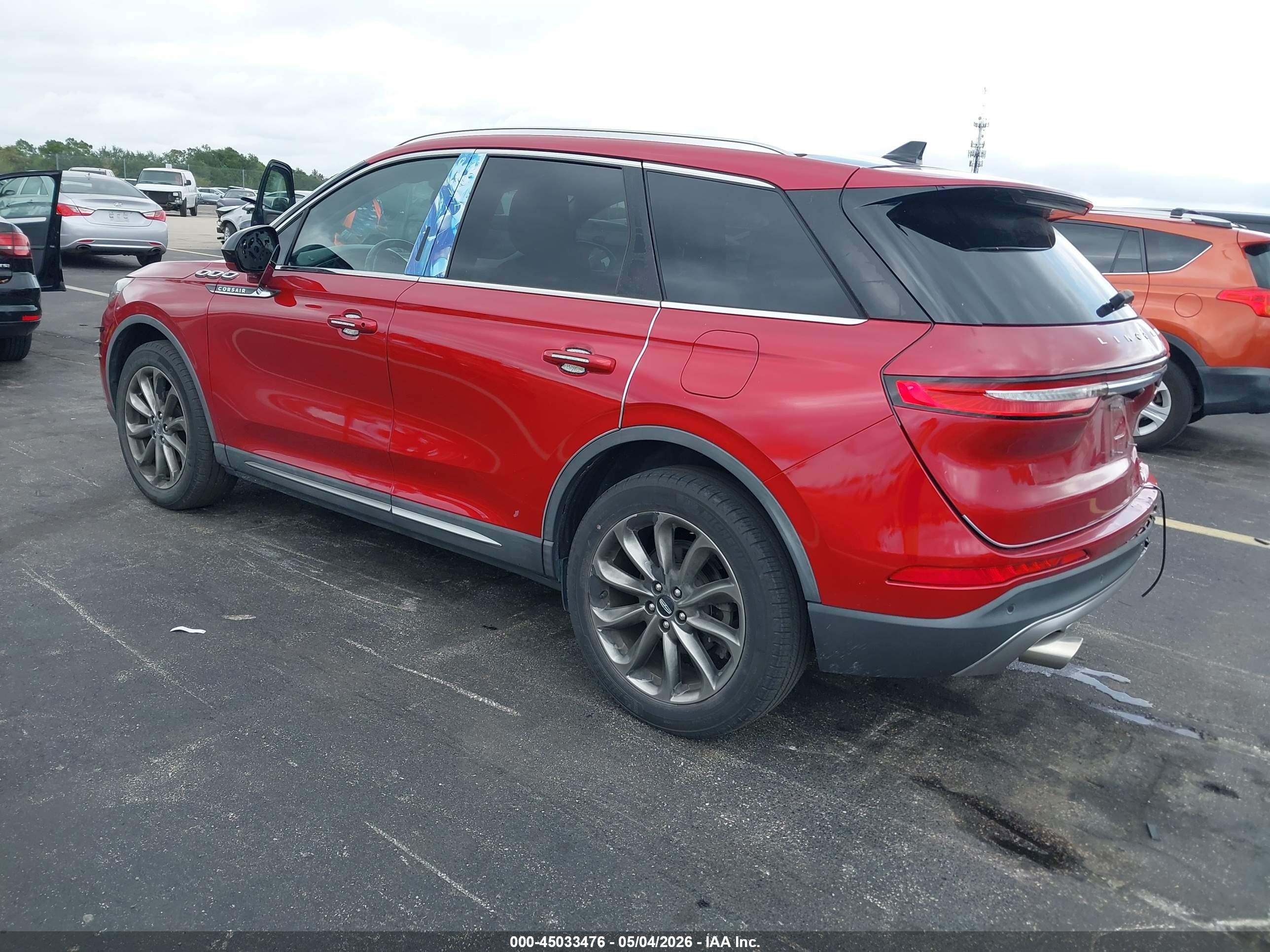 2020 Lincoln Corsair Standard Красный vin: 5LMCJ1C91LUL27877