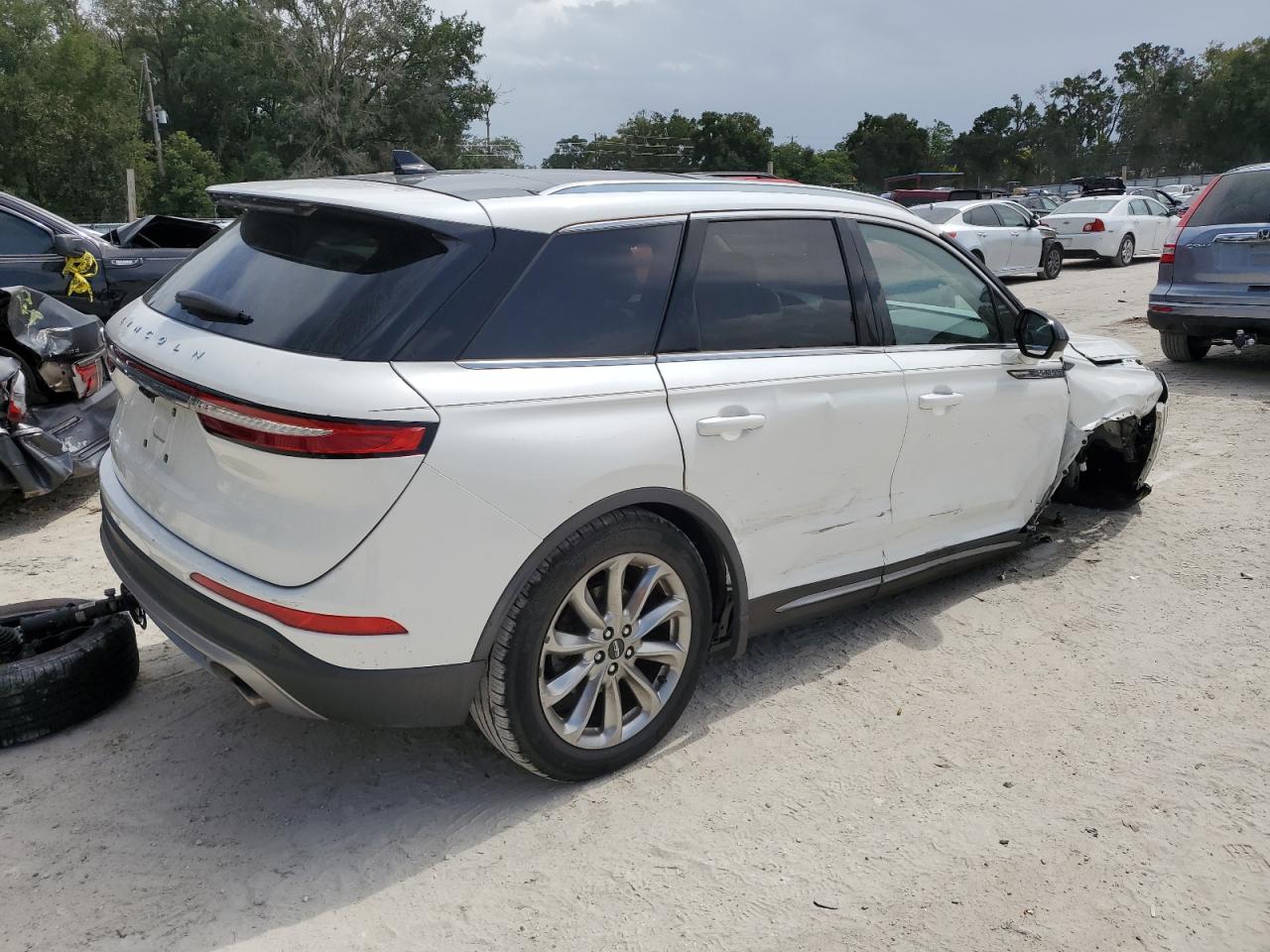2021 Lincoln Corsair Белый vin: 5LMCJ1C97MUL04248