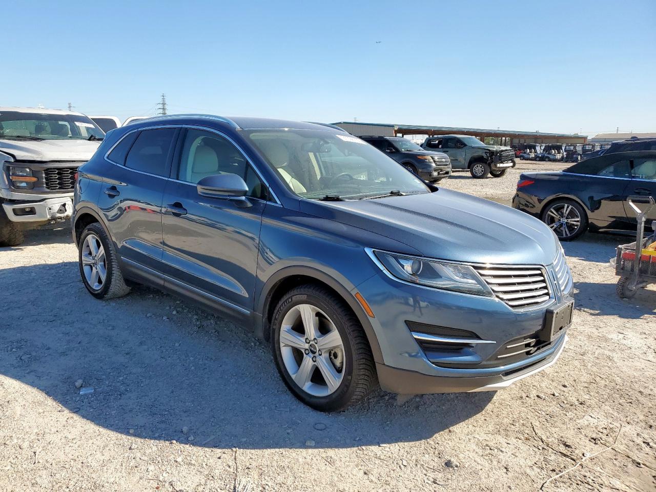 2018 Lincoln Mkc Premiere Синий vin: 5LMCJ1C98JUL22236