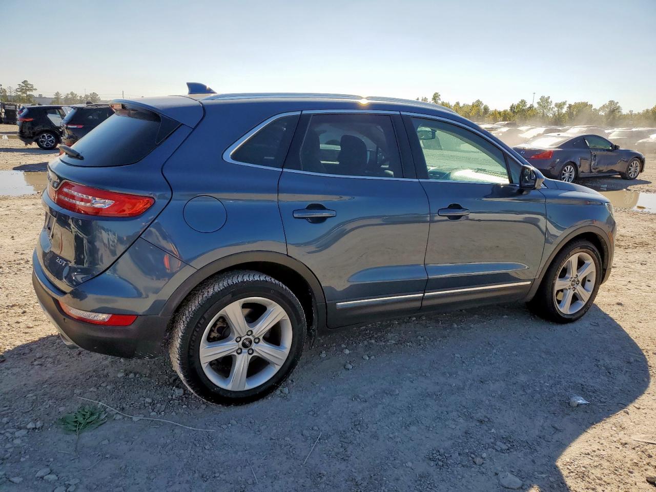 2018 Lincoln Mkc Premiere Синий vin: 5LMCJ1C98JUL22236