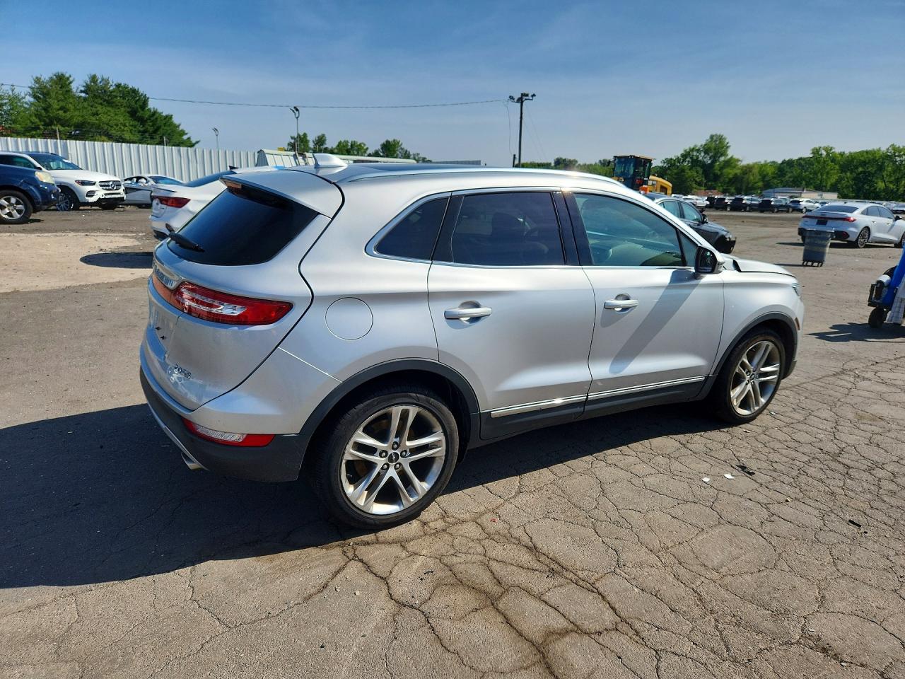 2015 Lincoln Mkc Silver vin: 5LMCJ2A90FUJ03478