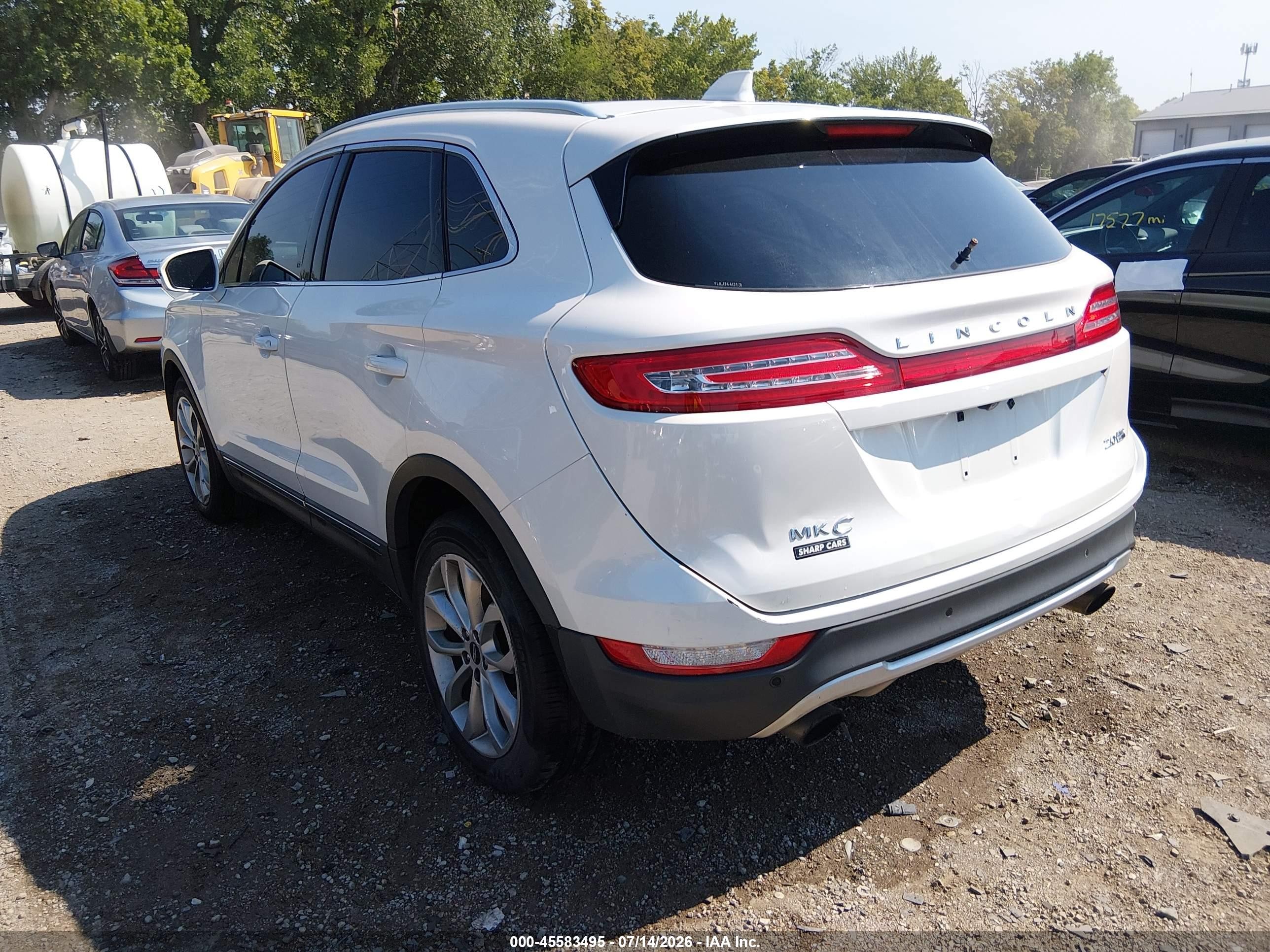 2015 Lincoln Mkc   White vin: 5LMCJ2A93FUJ08206