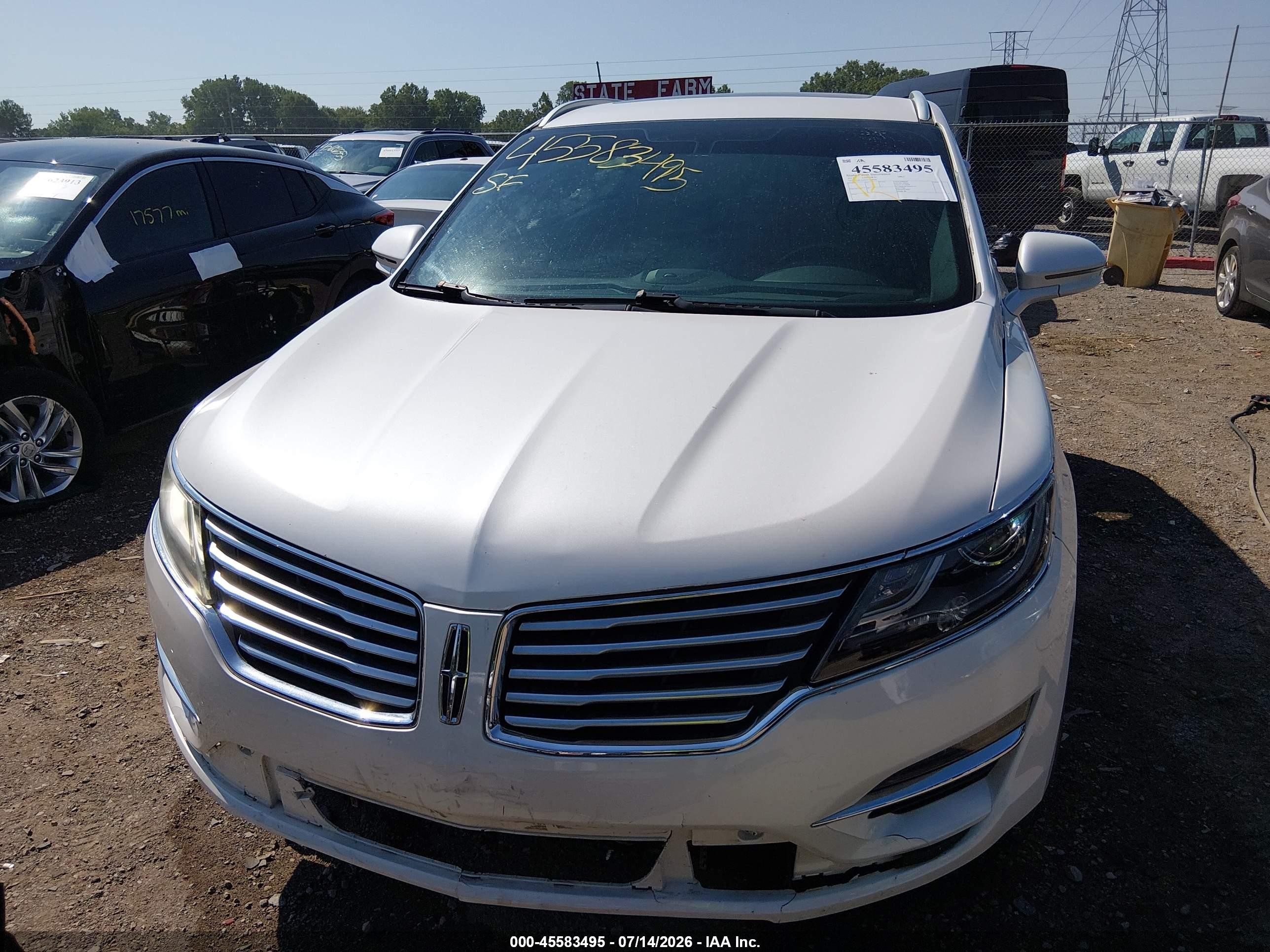 2015 Lincoln Mkc   White vin: 5LMCJ2A93FUJ08206