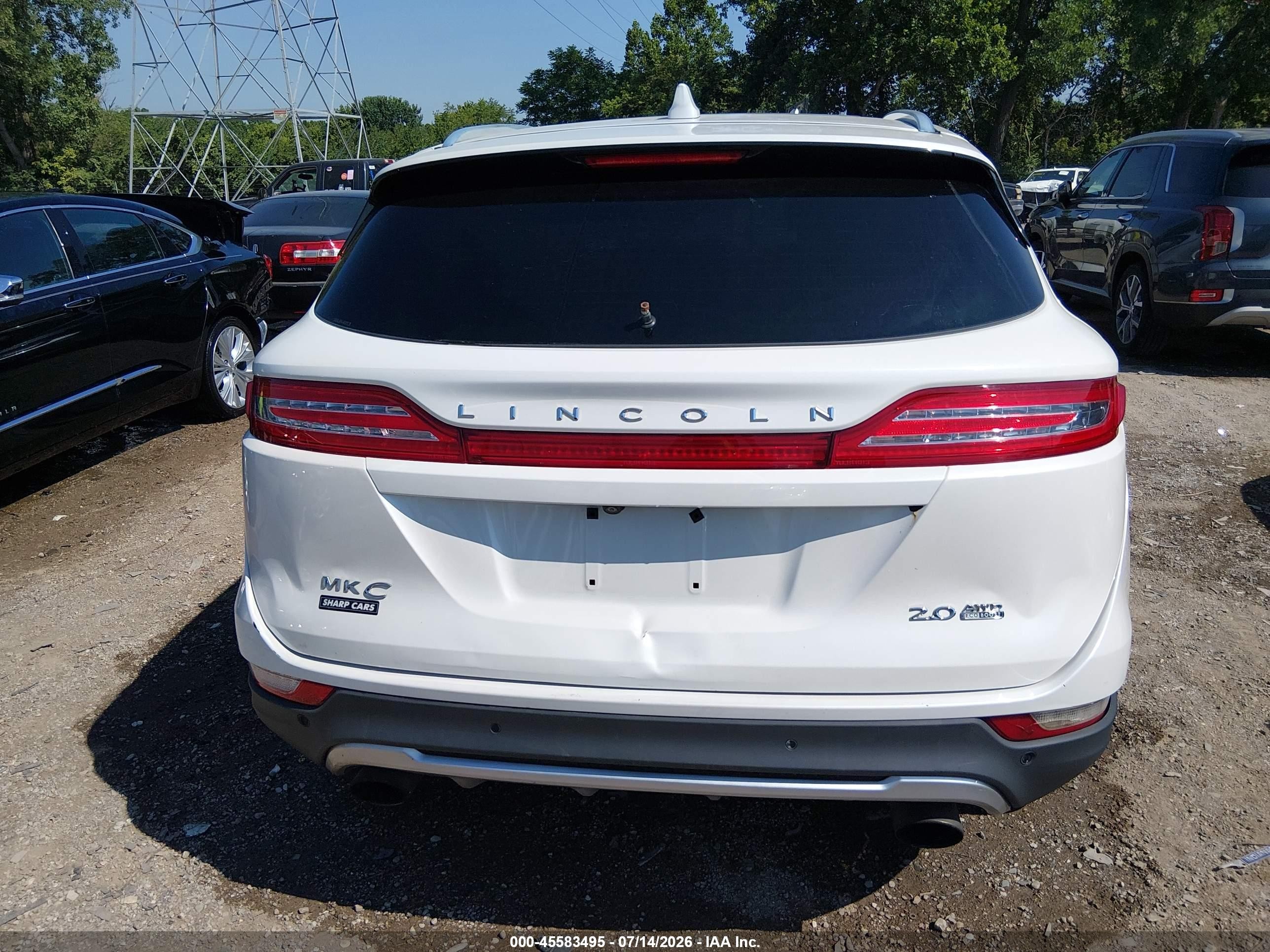 2015 Lincoln Mkc   White vin: 5LMCJ2A93FUJ08206