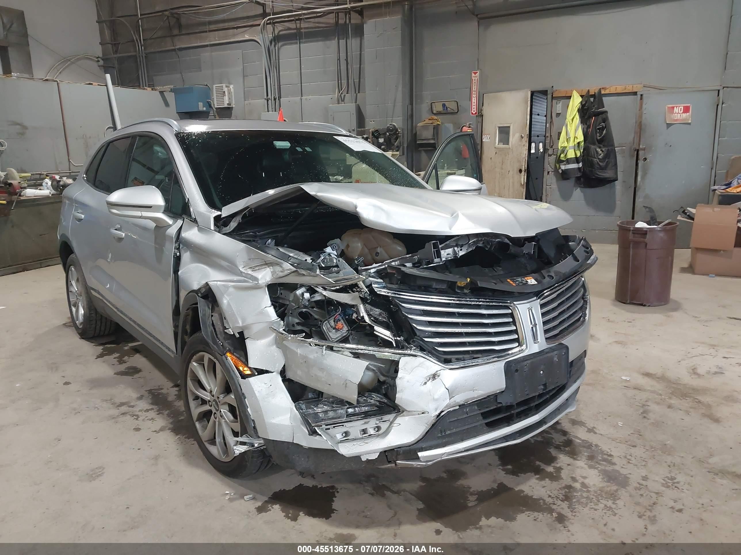 2015 Lincoln Mkc   Silver vin: 5LMCJ2A93FUJ14149
