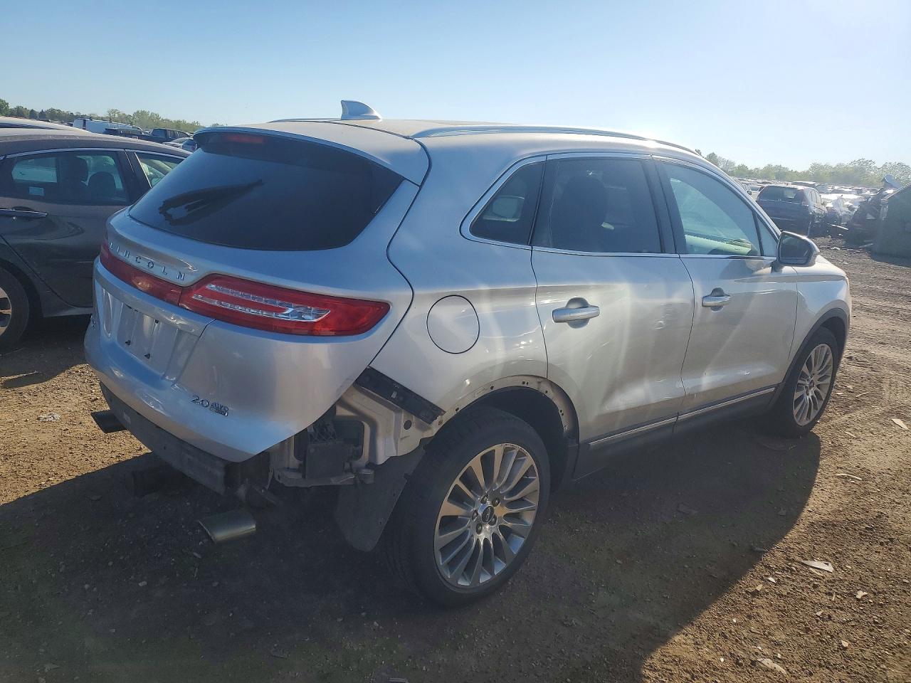 2015 Lincoln Mkc Silver vin: 5LMCJ2A94FUJ29484