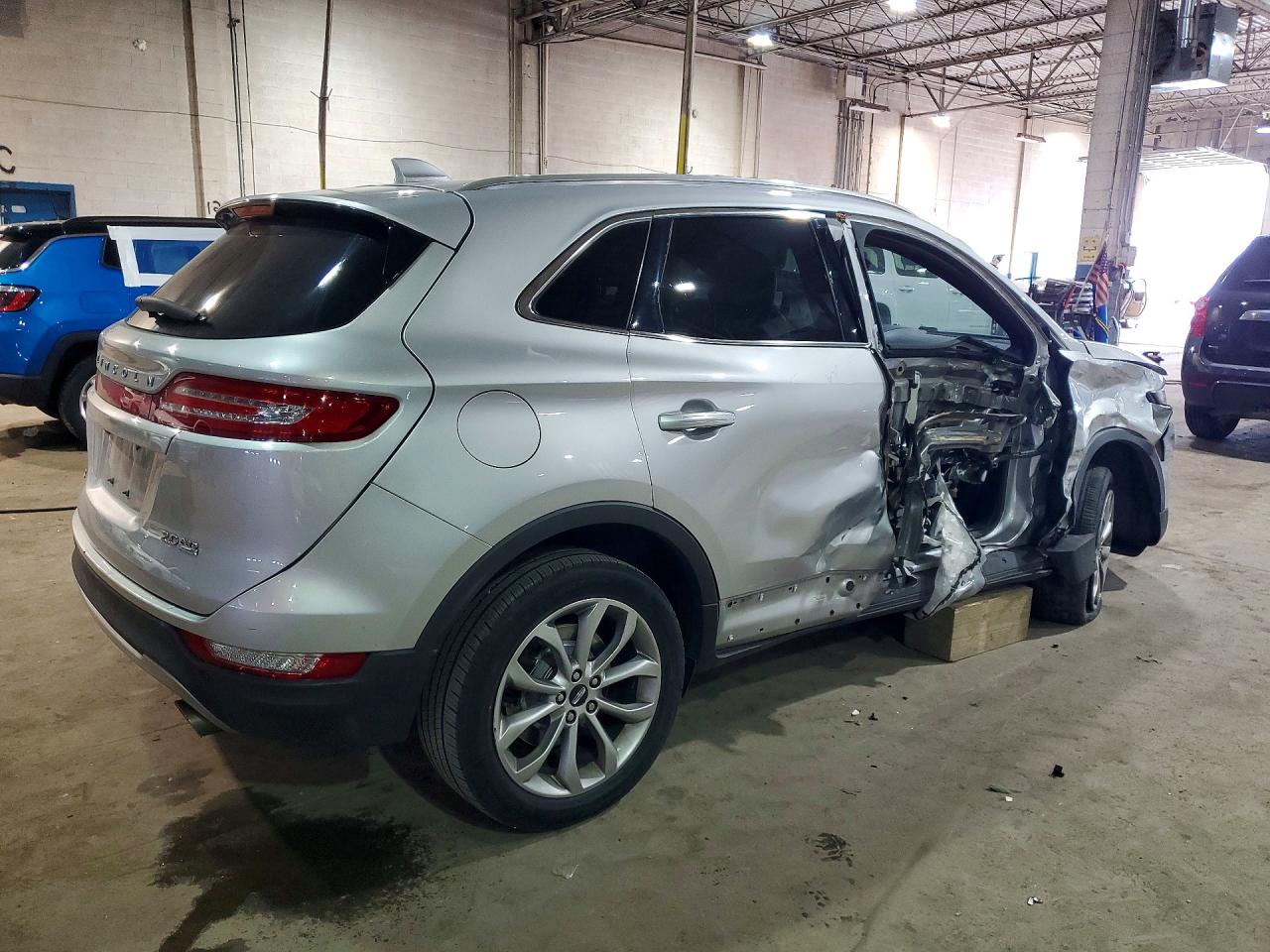 2015 Lincoln Mkc Silver vin: 5LMCJ2A94FUJ32109