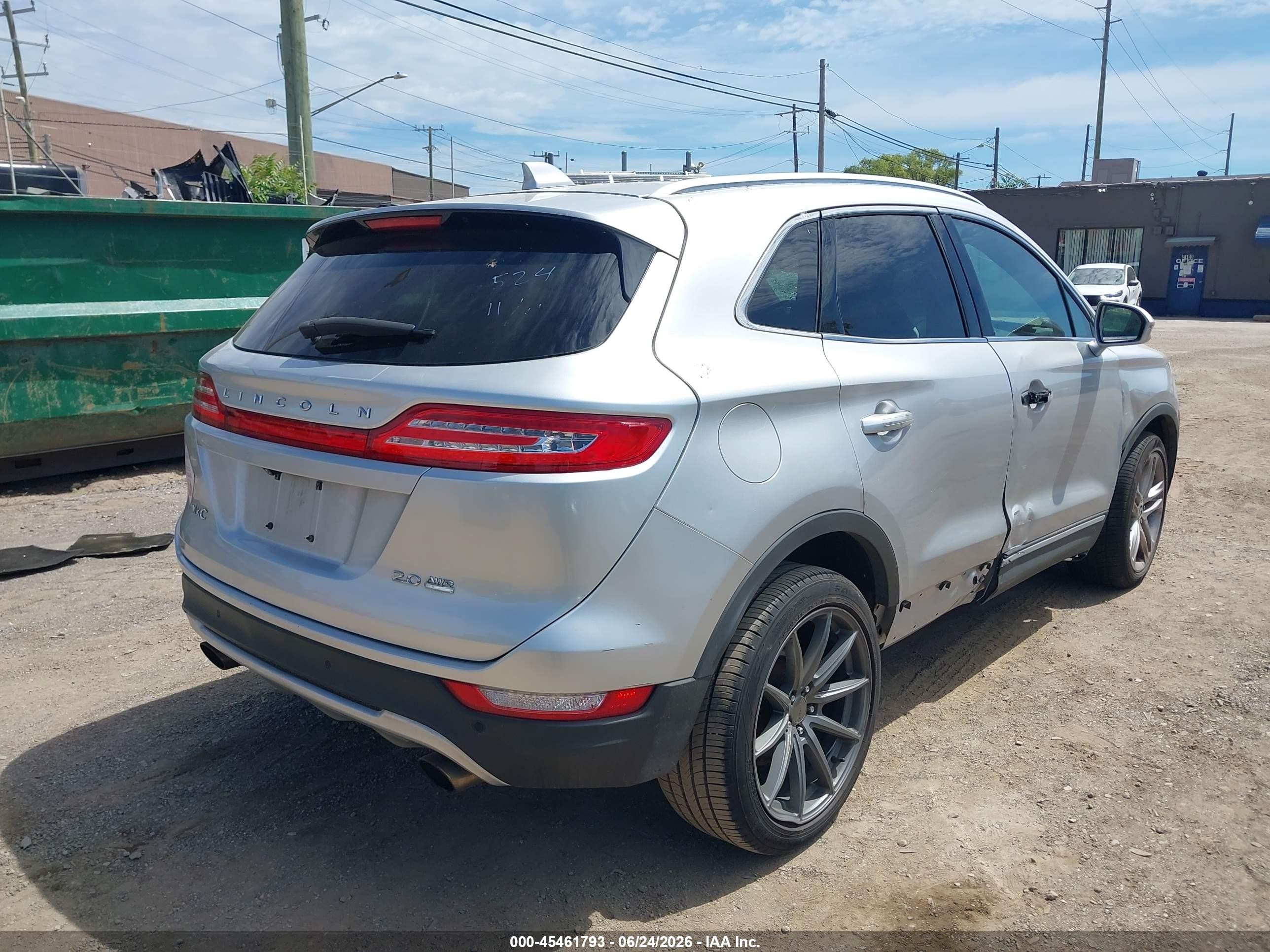 2015 Lincoln Mkc   Silver vin: 5LMCJ2A94FUJ35348