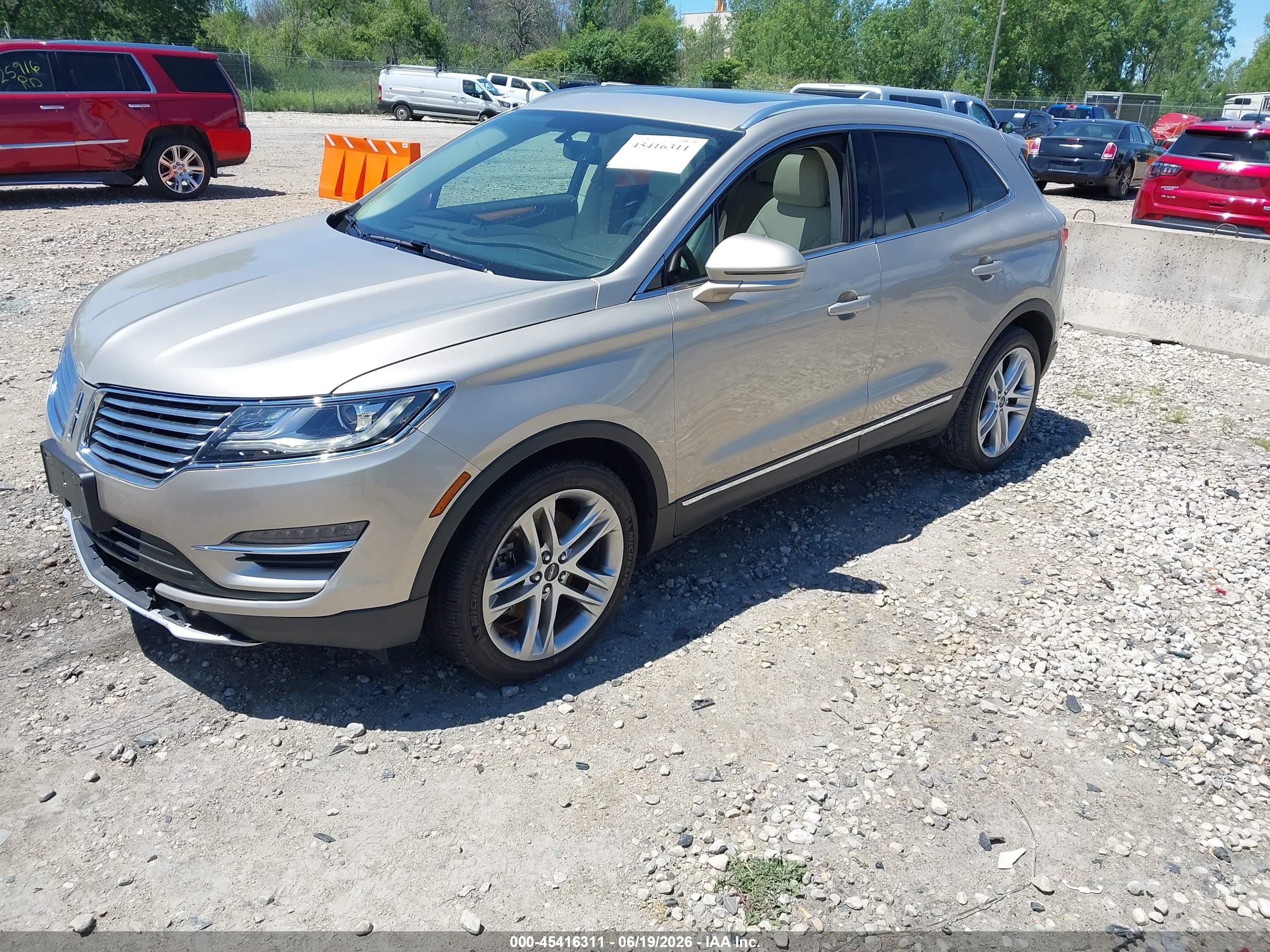 2015 Lincoln Mkc   Champagne vin: 5LMCJ2A95FUJ17182