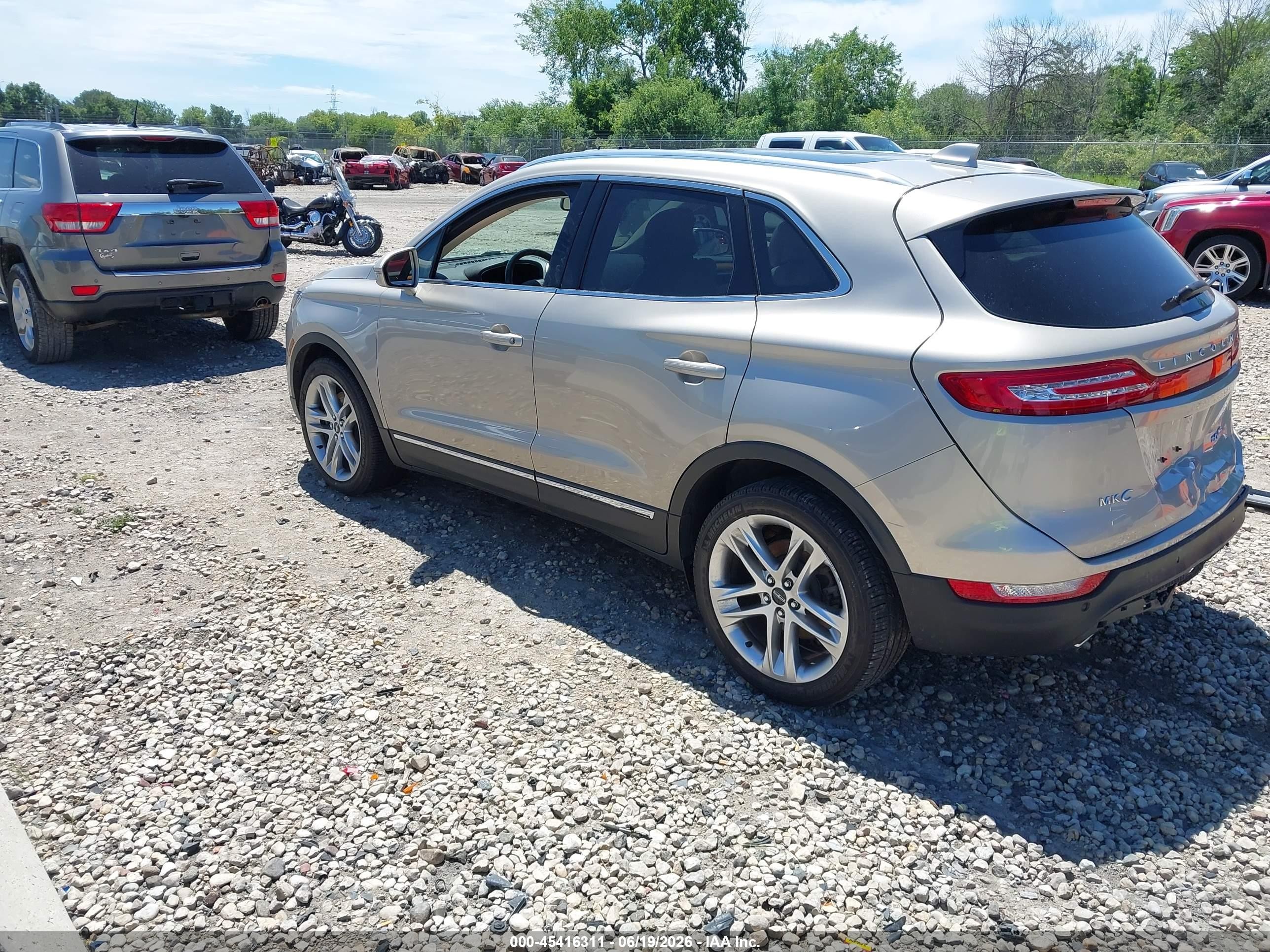 2015 Lincoln Mkc   Champagne vin: 5LMCJ2A95FUJ17182