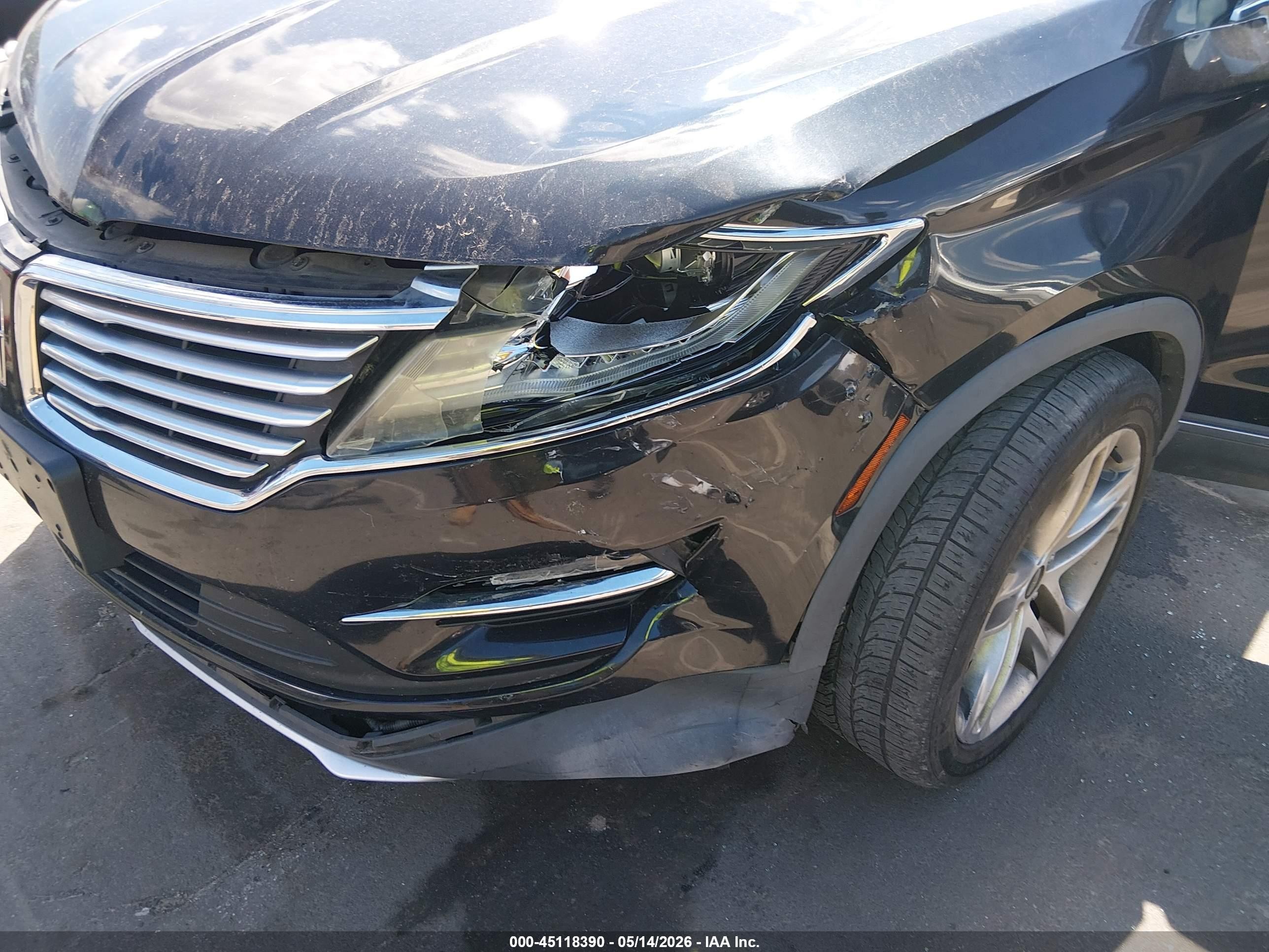 2015 Lincoln Mkc   Черный vin: 5LMCJ2A95FUJ35164