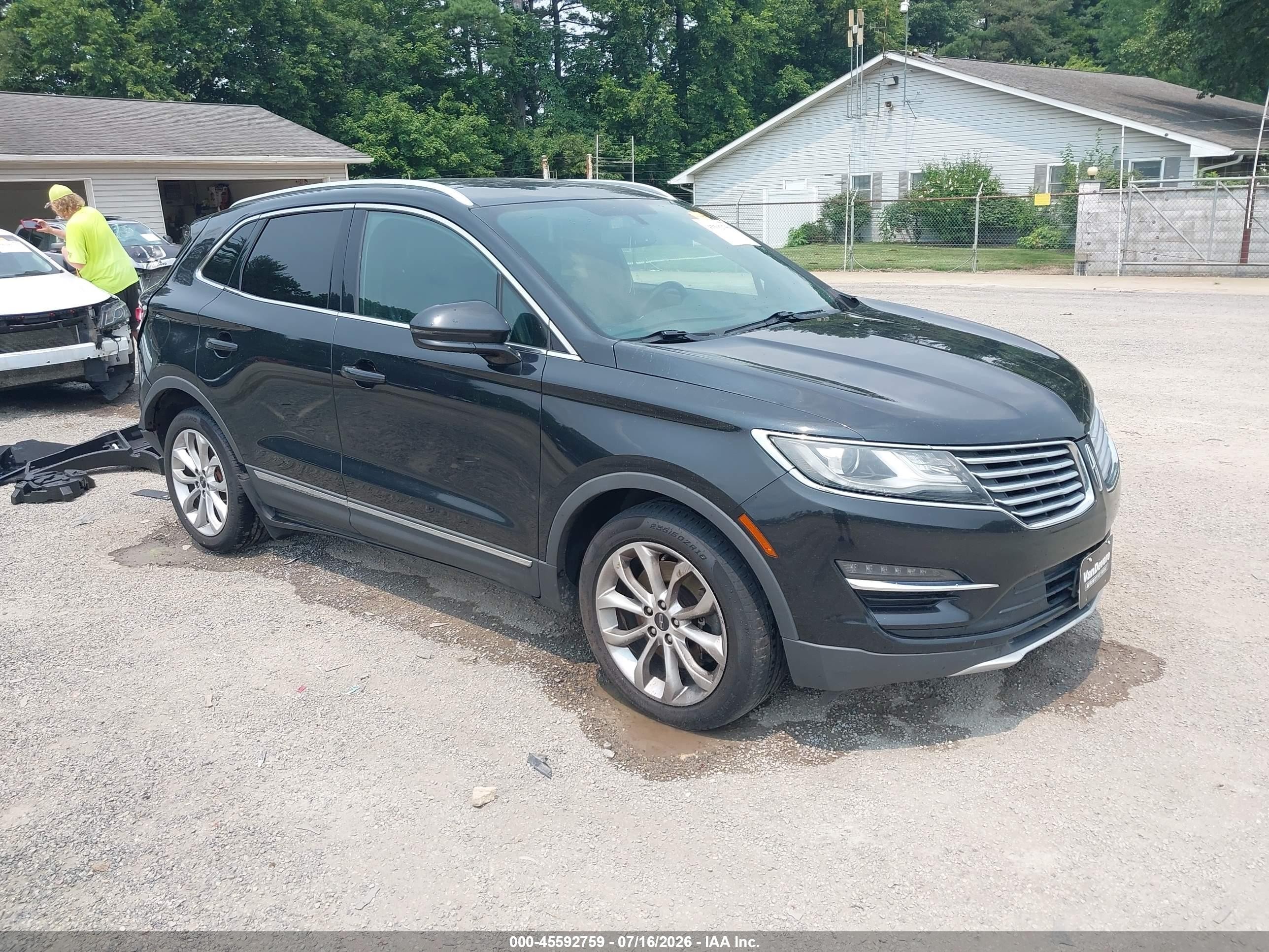 2015 Lincoln Mkc   Black vin: 5LMCJ2A97FUJ02490