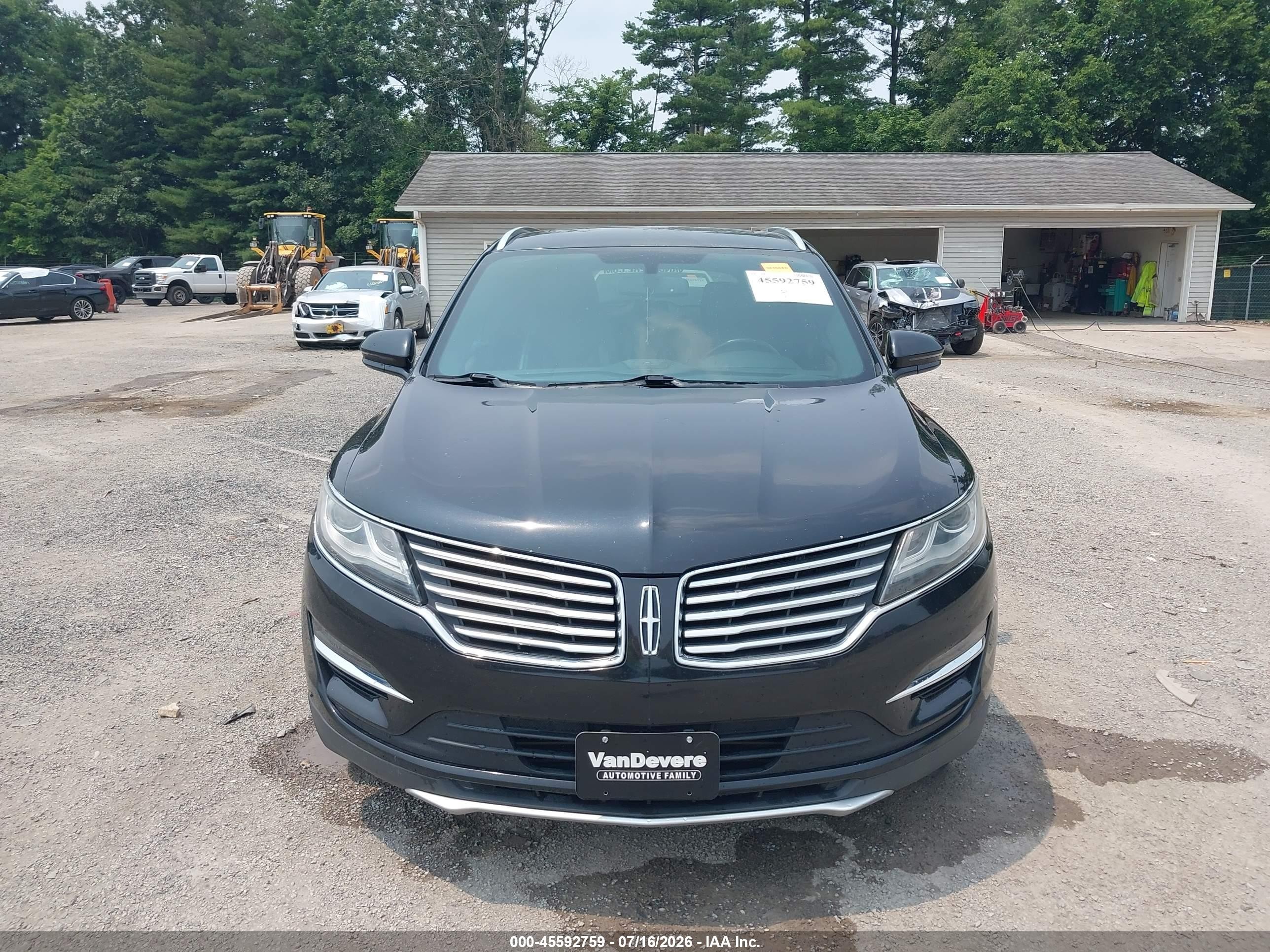 2015 Lincoln Mkc   Black vin: 5LMCJ2A97FUJ02490
