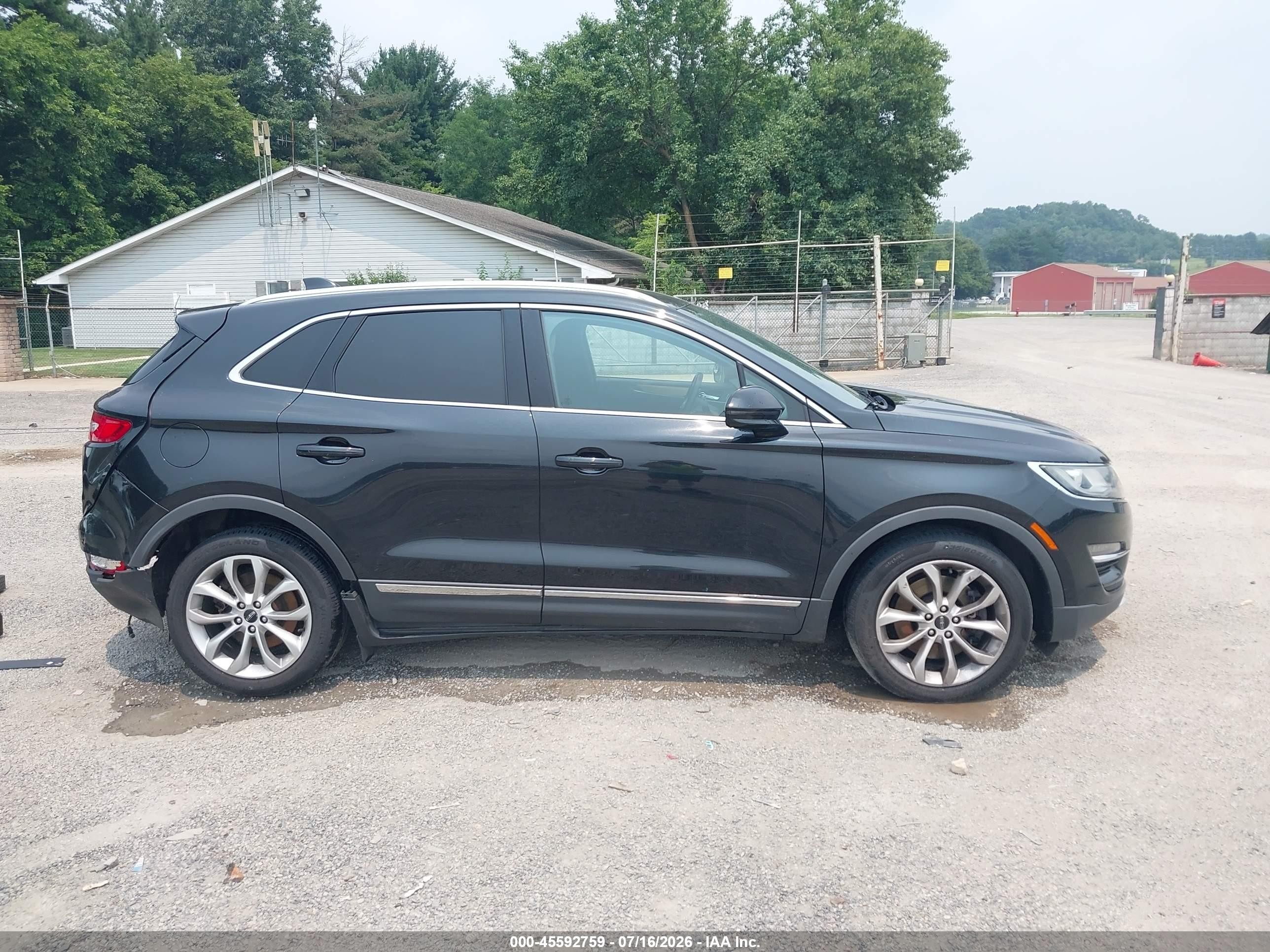 2015 Lincoln Mkc   Black vin: 5LMCJ2A97FUJ02490