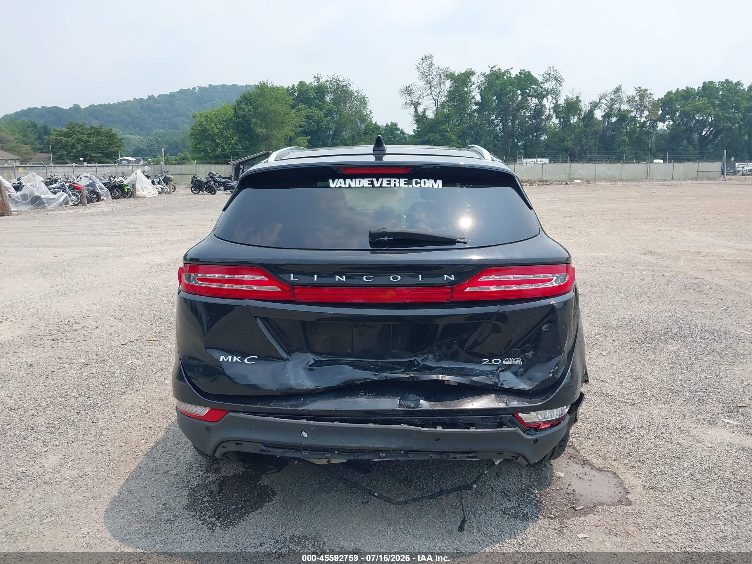 2015 Lincoln Mkc   Black vin: 5LMCJ2A97FUJ02490