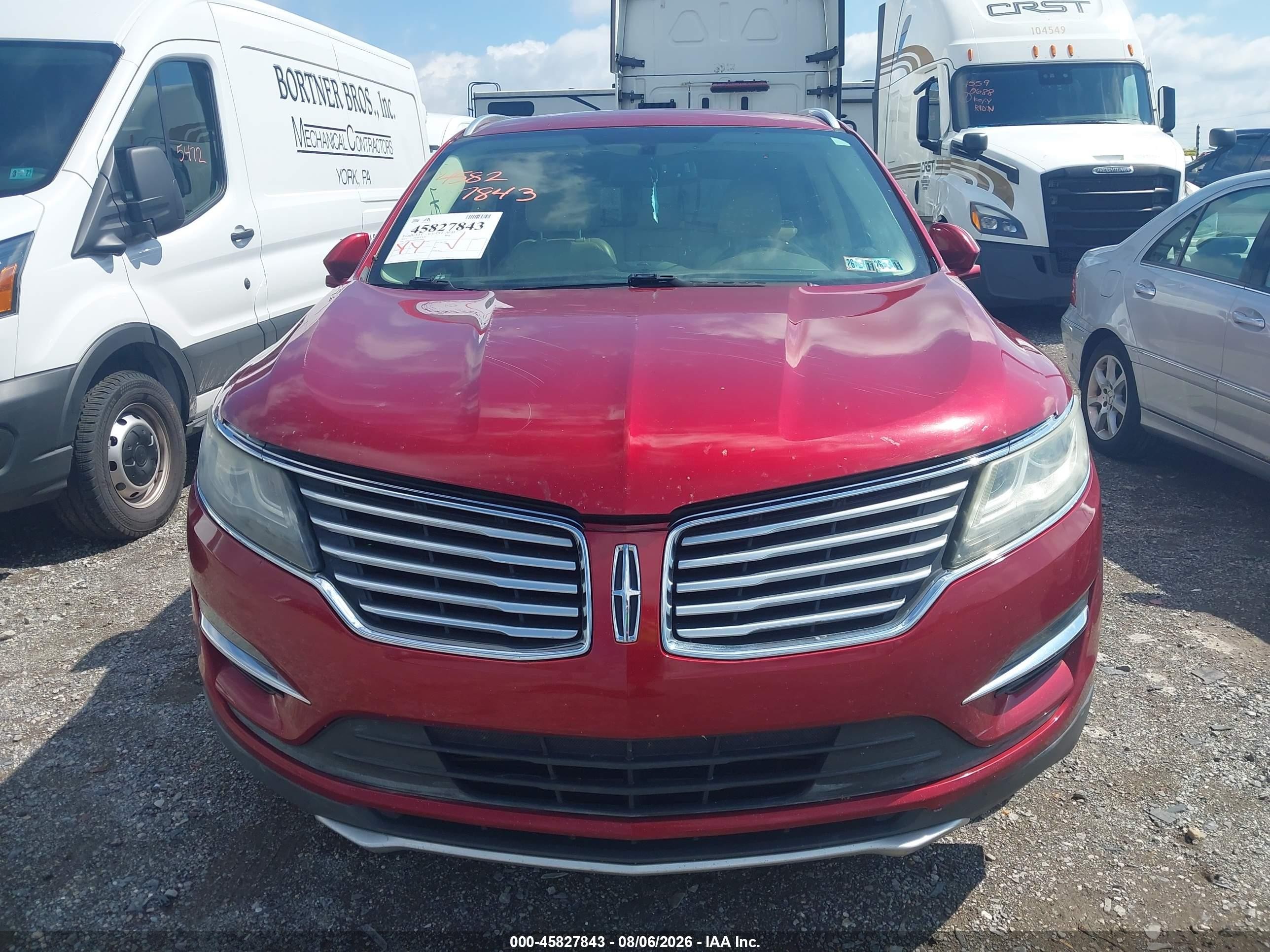 2015 Lincoln Mkc   Red vin: 5LMCJ2A97FUJ28006