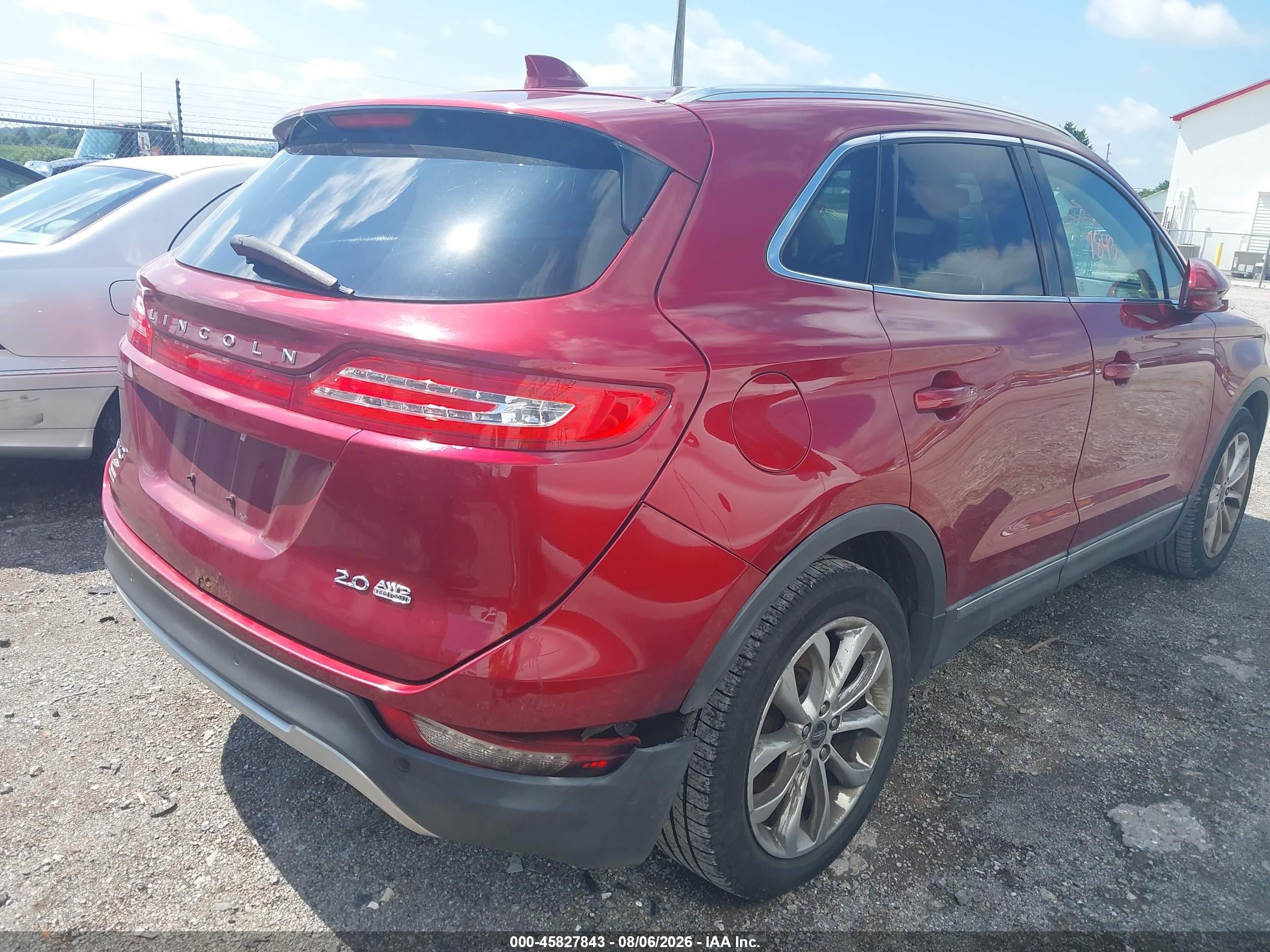 2015 Lincoln Mkc   Red vin: 5LMCJ2A97FUJ28006