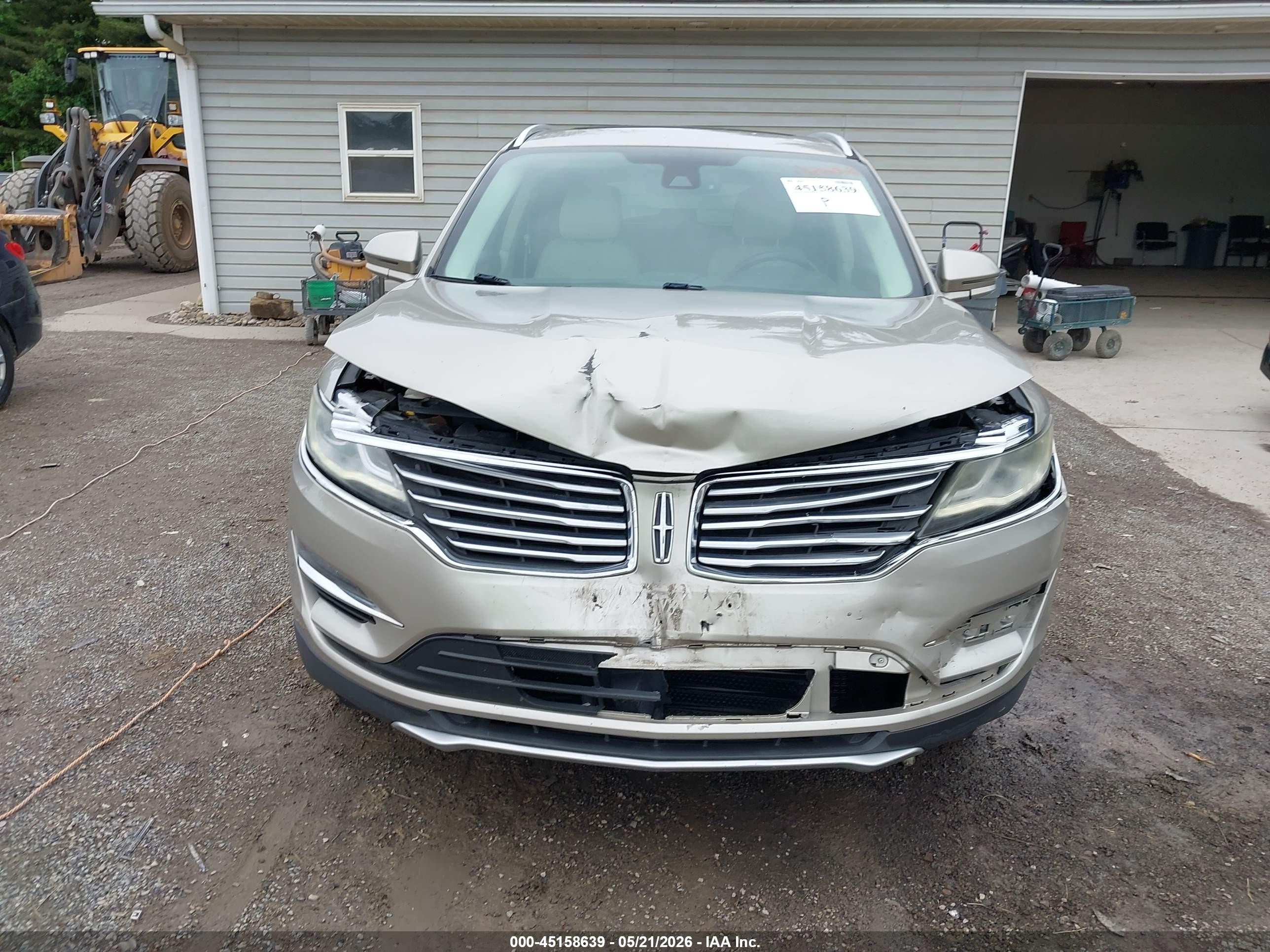 2015 Lincoln Mkc   Brown vin: 5LMCJ2A99FUJ08985