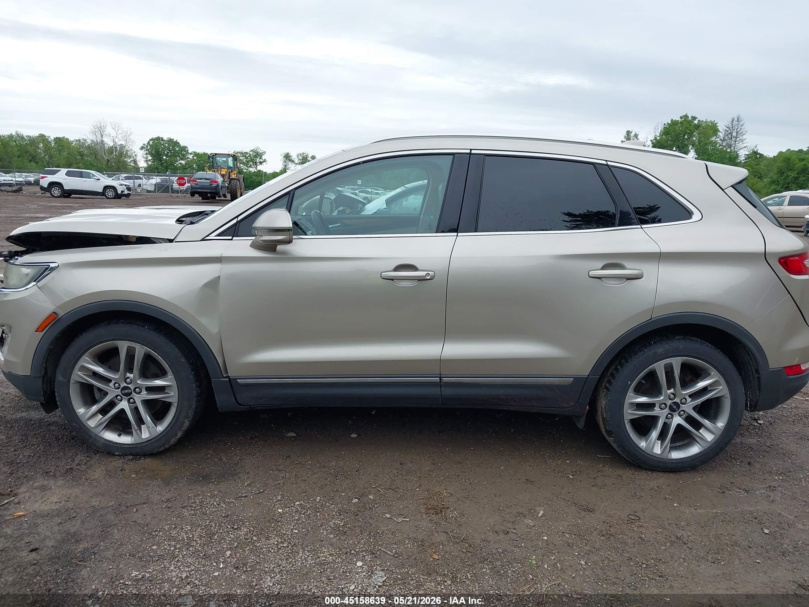 2015 Lincoln Mkc   Brown vin: 5LMCJ2A99FUJ08985