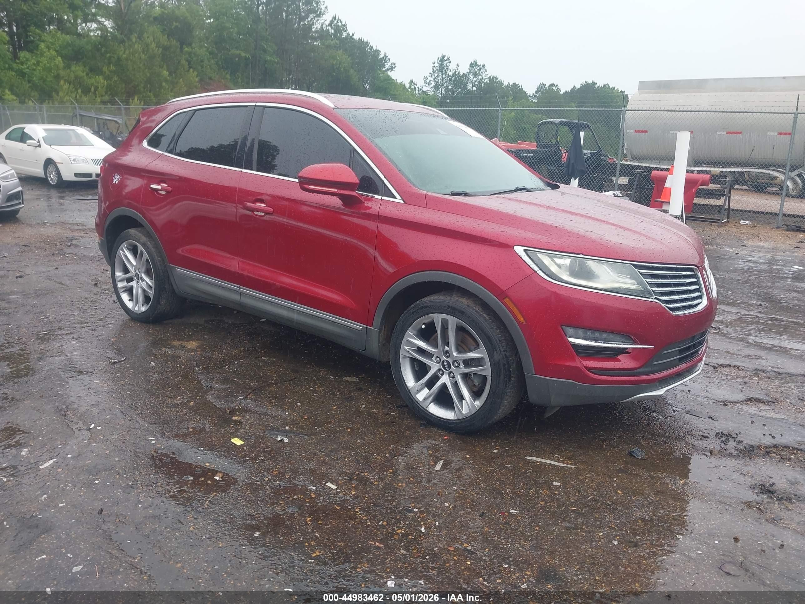 2015 Lincoln Mkc   Red vin: 5LMCJ2A99FUJ41629