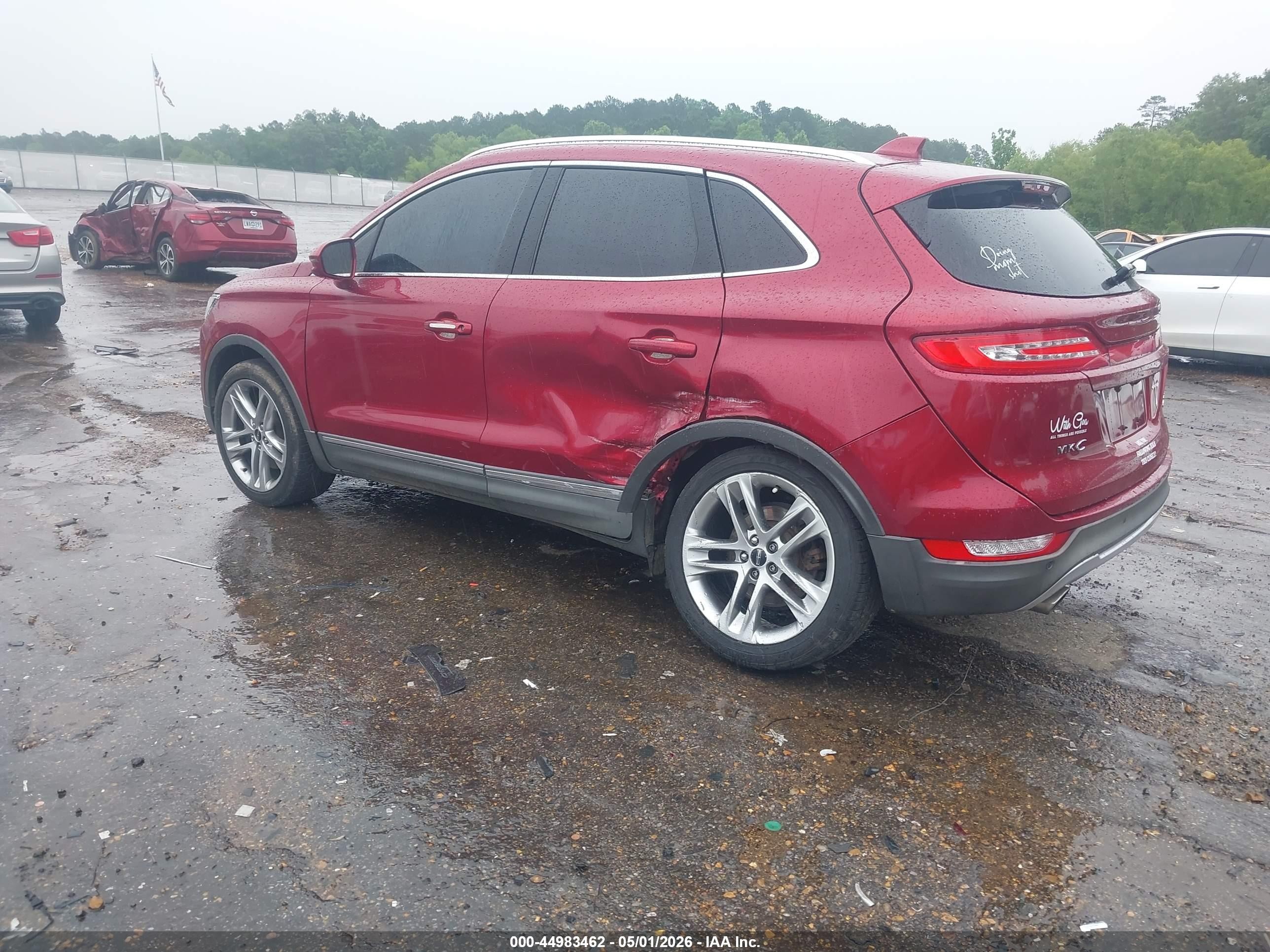 2015 Lincoln Mkc   Red vin: 5LMCJ2A99FUJ41629