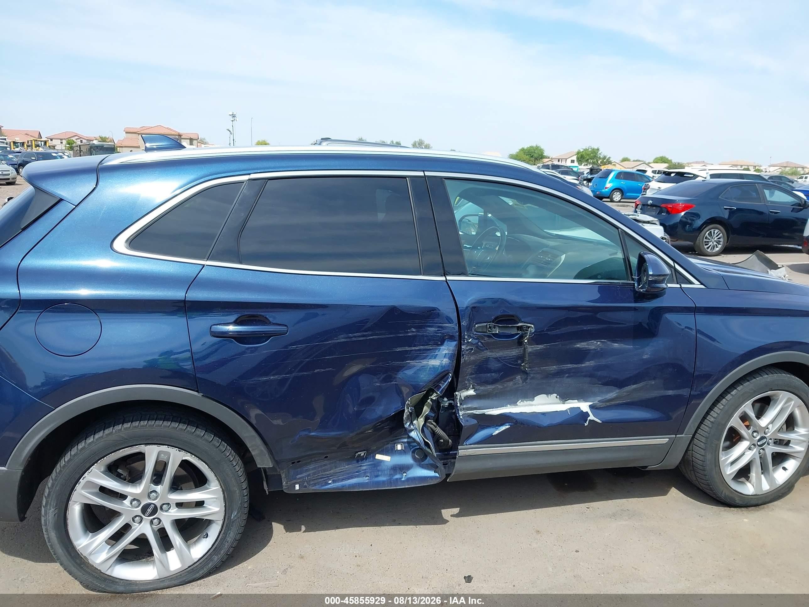 2015 Lincoln Mkc   Black vin: 5LMCJ2A9XFUJ00698