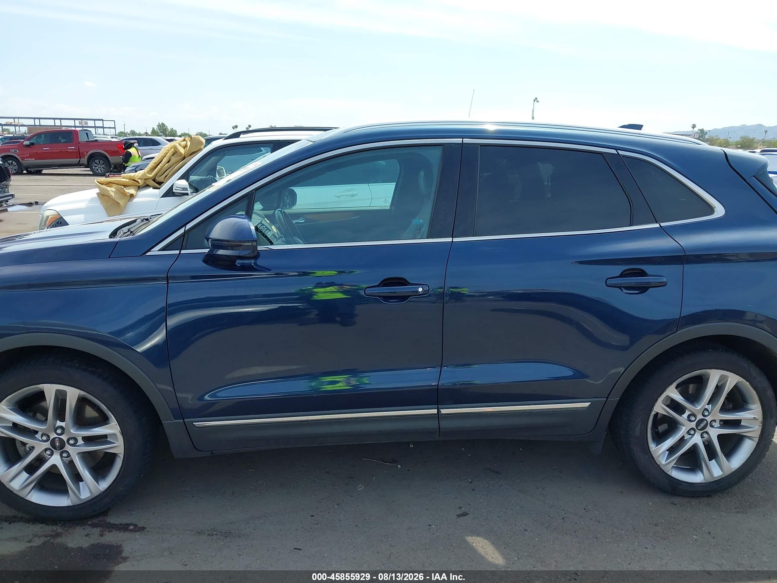 2015 Lincoln Mkc   Black vin: 5LMCJ2A9XFUJ00698