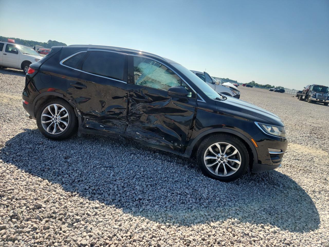 2017 Lincoln Mkc Select Black vin: 5LMCJ2C92HUL04895