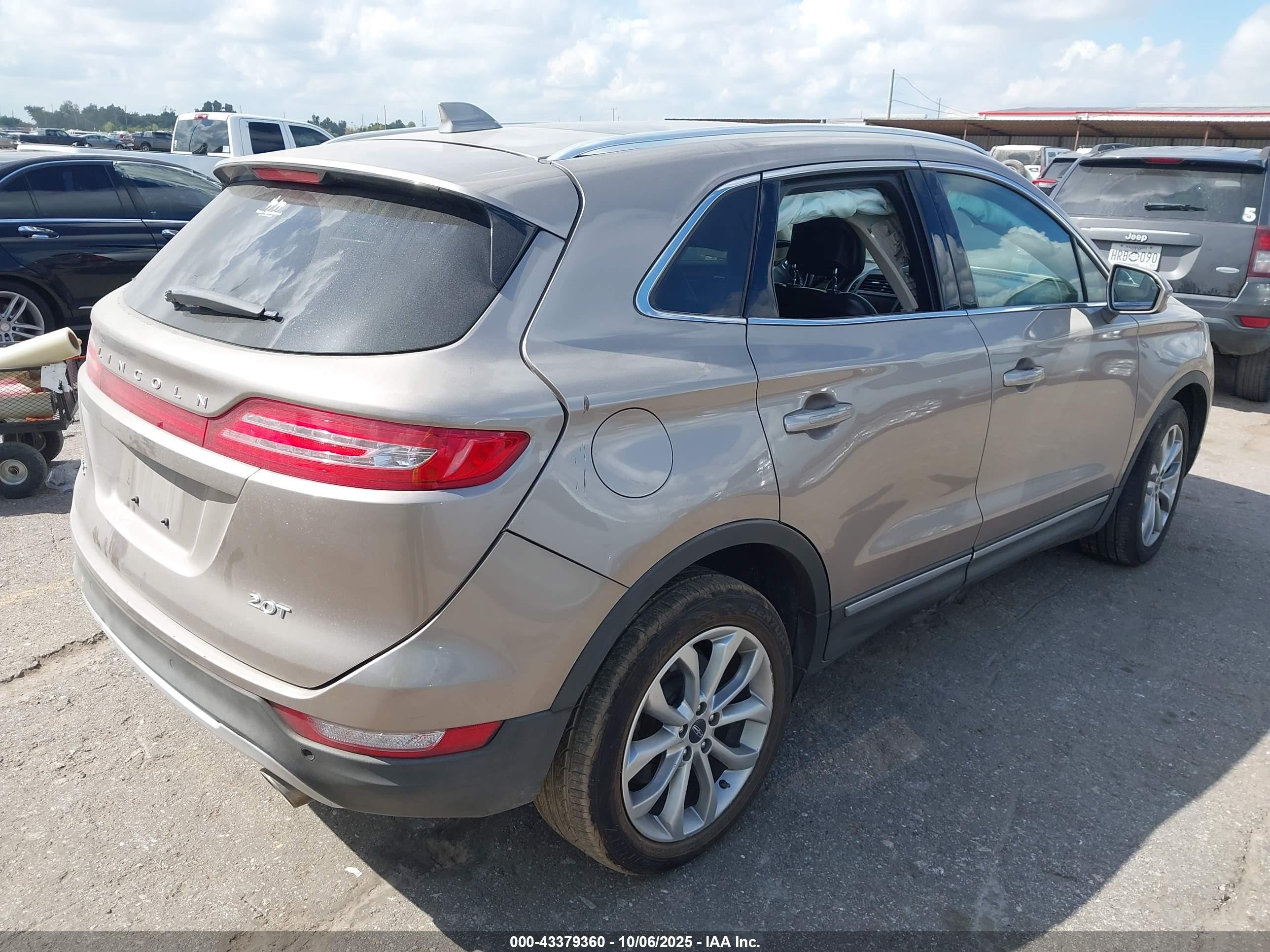 2018 Lincoln Mkc Select Желто-коричневый vin: 5LMCJ2C94JUL32736