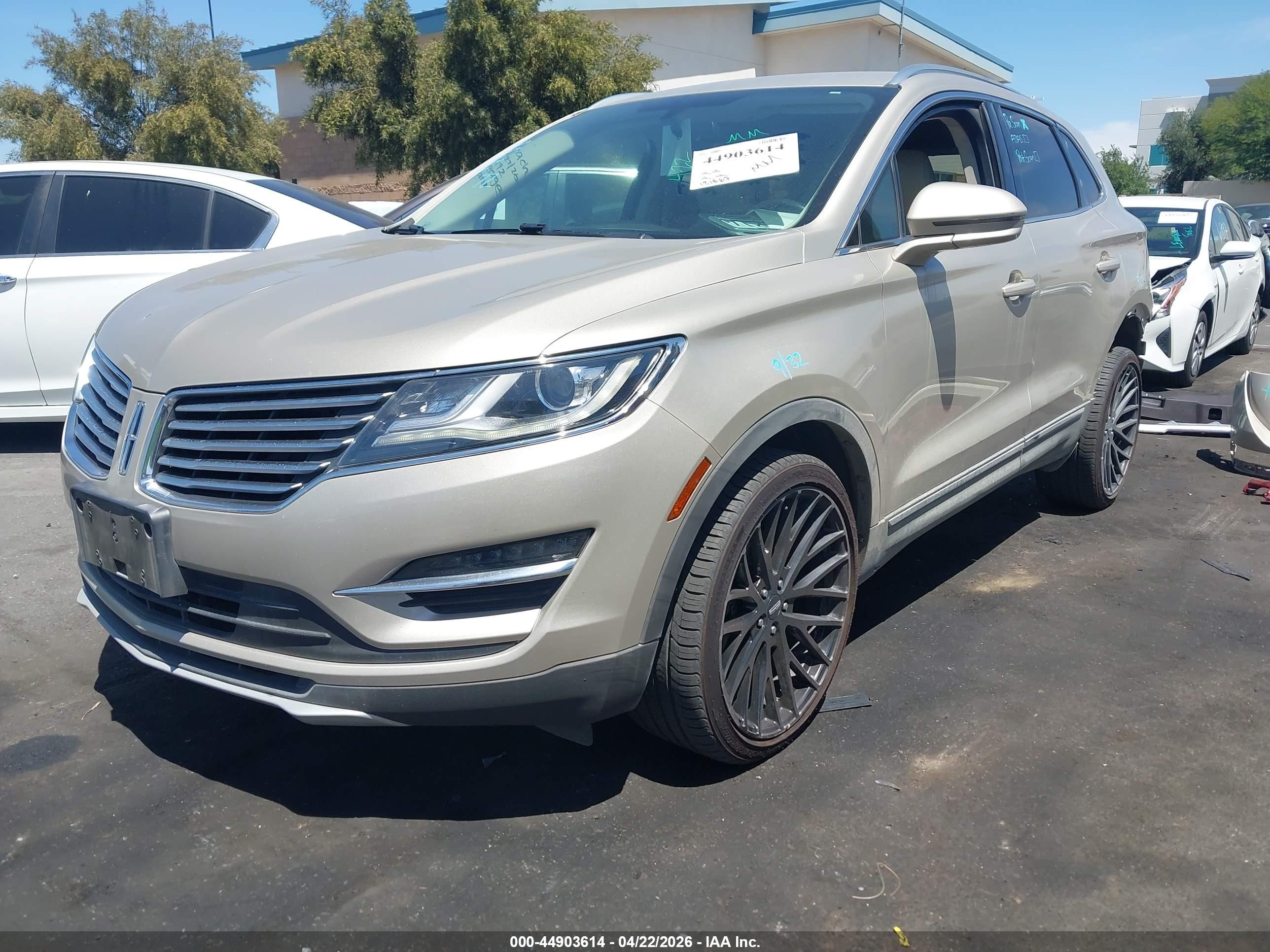 2017 Lincoln Mkc Select Gold vin: 5LMCJ2C95HUL69403