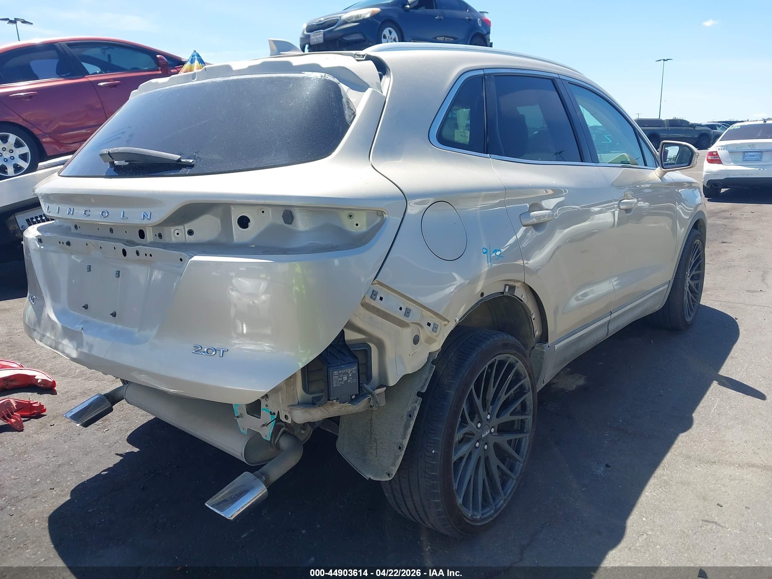 2017 Lincoln Mkc Select Gold vin: 5LMCJ2C95HUL69403