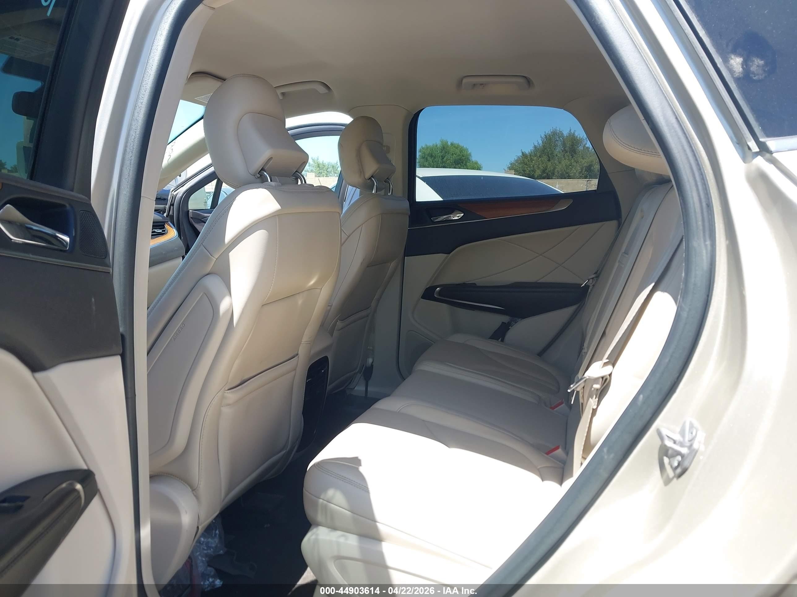 2017 Lincoln Mkc Select Gold vin: 5LMCJ2C95HUL69403
