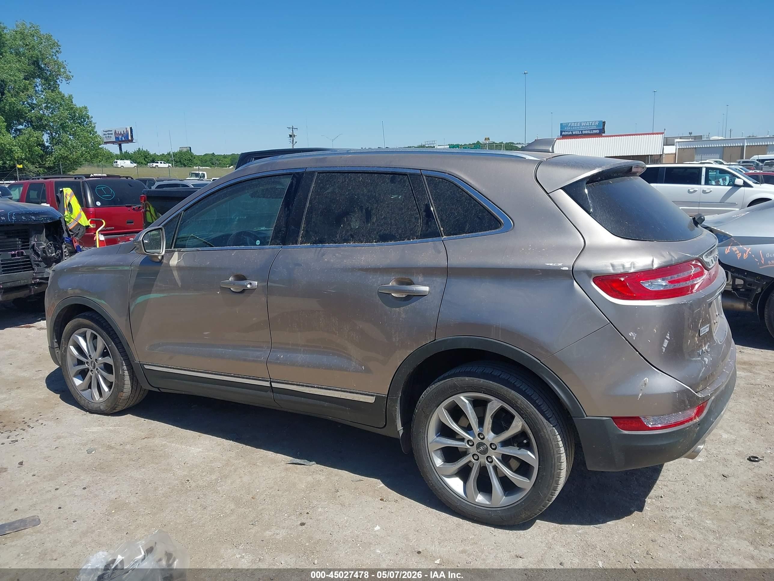 2019 Lincoln Mkc Select Champagne vin: 5LMCJ2C96KUL25708