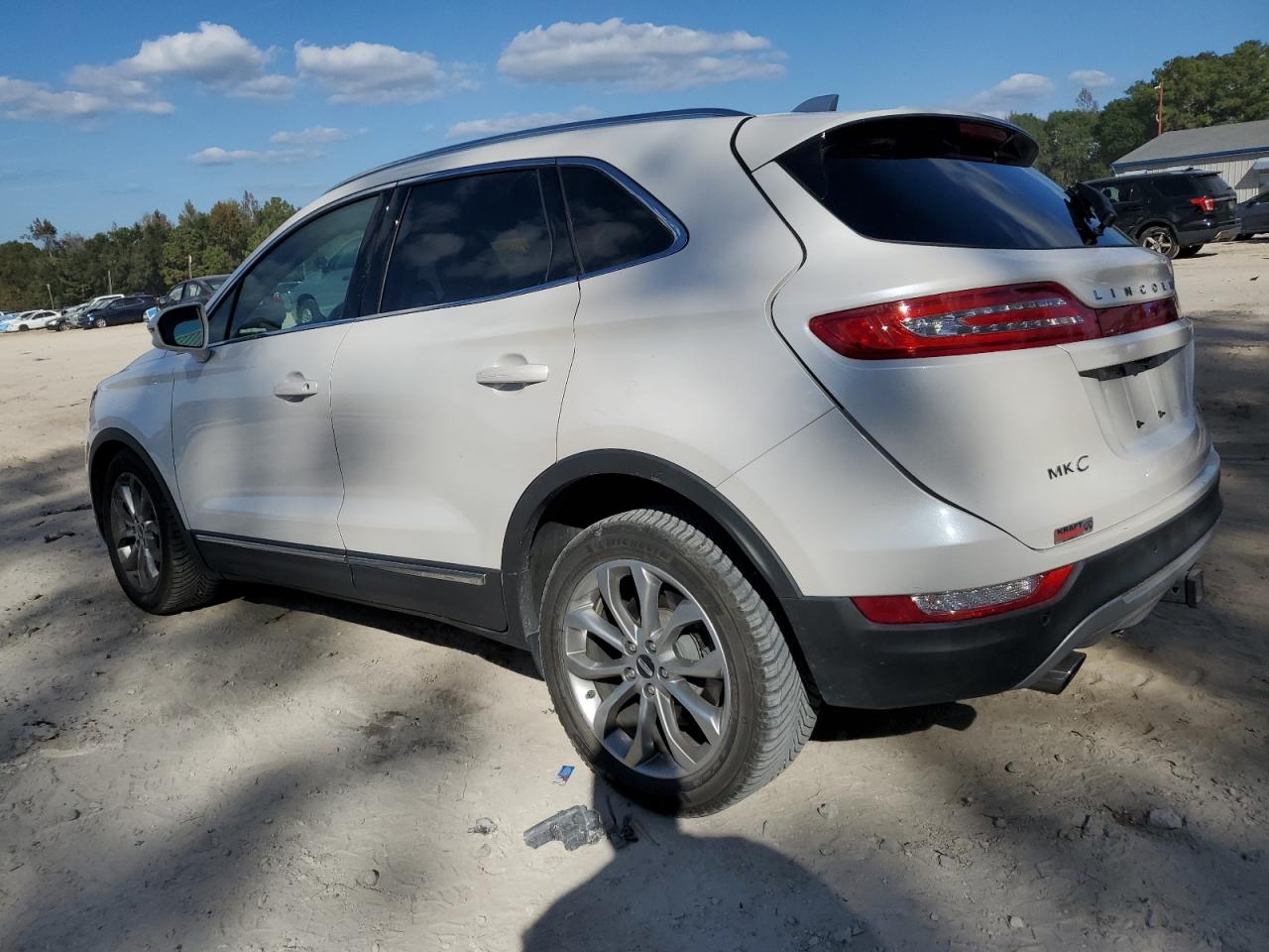 2018 Lincoln Mkc Select White vin: 5LMCJ2C99JUL07900