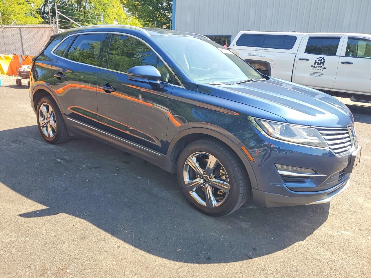 2017 Lincoln Mkc Select Blue vin: 5LMCJ2D90HUL57982