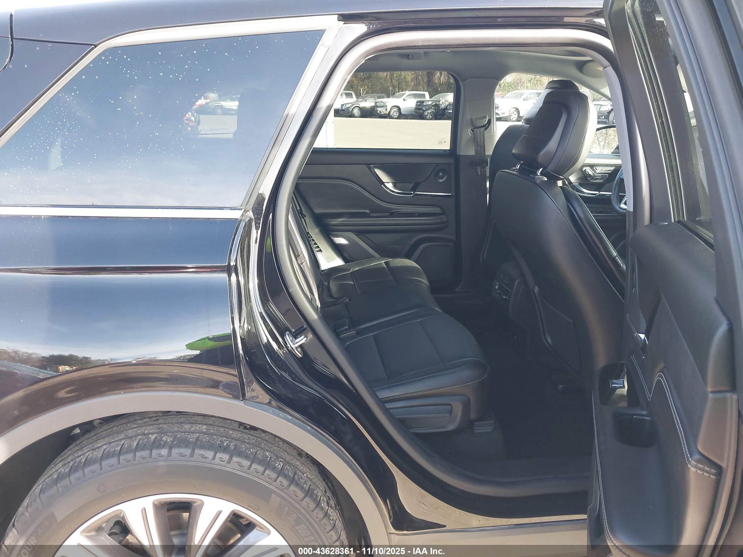2020 Lincoln Corsair Reserve Черный vin: 5LMCJ2D91LUL31268