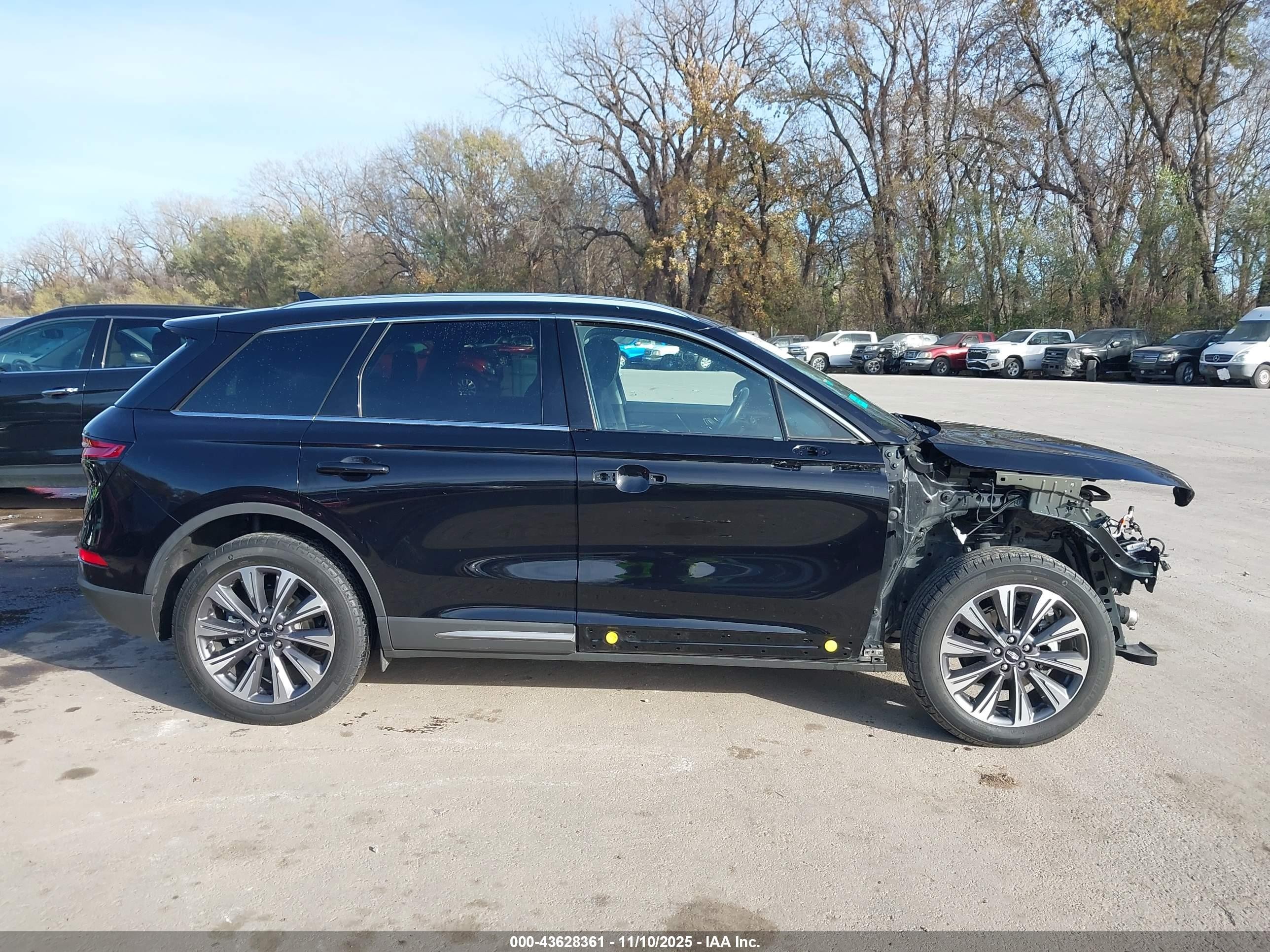 2020 Lincoln Corsair Reserve Черный vin: 5LMCJ2D91LUL31268