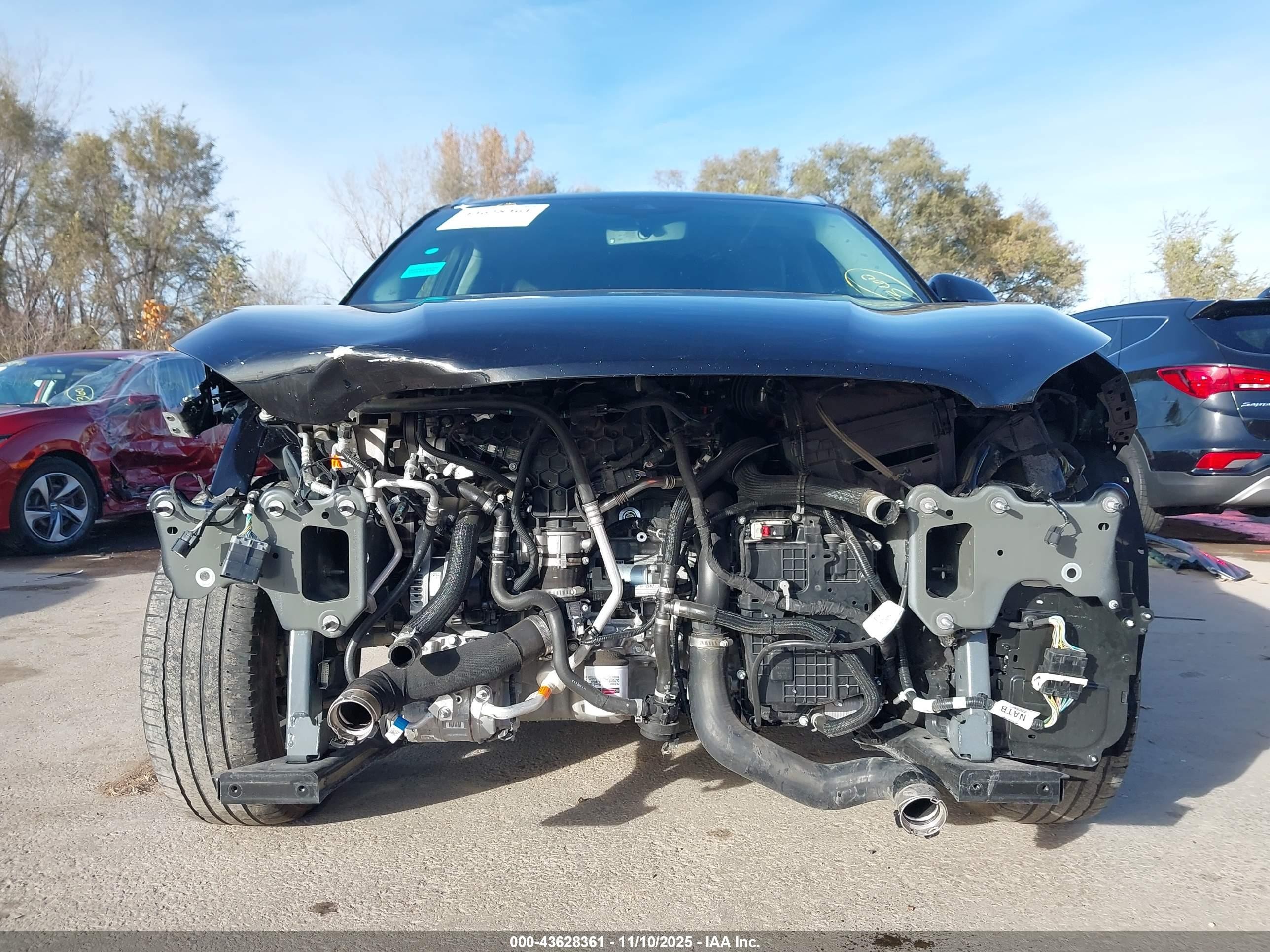 2020 Lincoln Corsair Reserve Черный vin: 5LMCJ2D91LUL31268