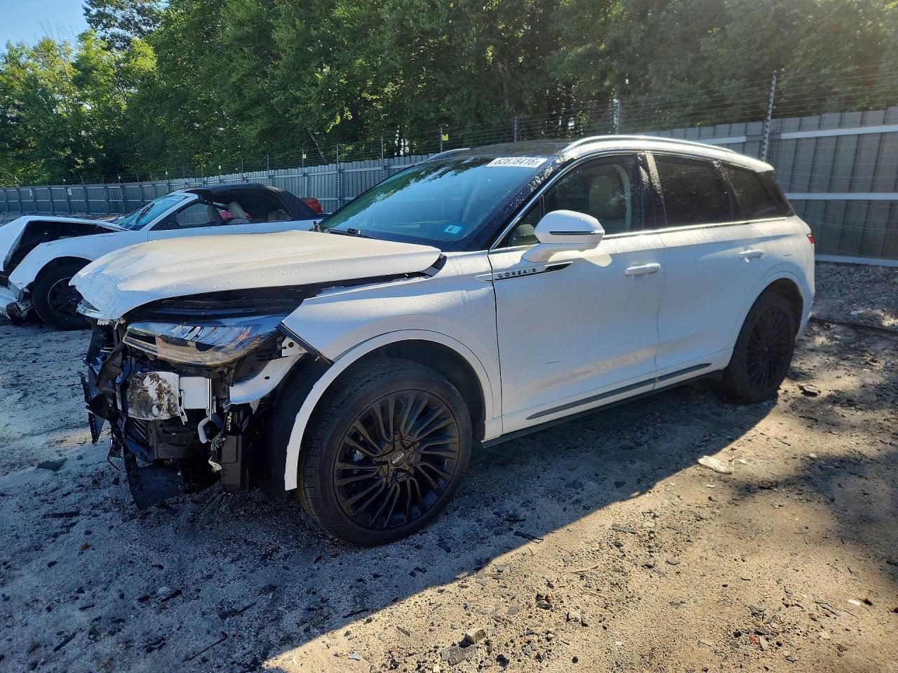 2021 Lincoln Corsair Reserve White vin: 5LMCJ2D91MUL08932