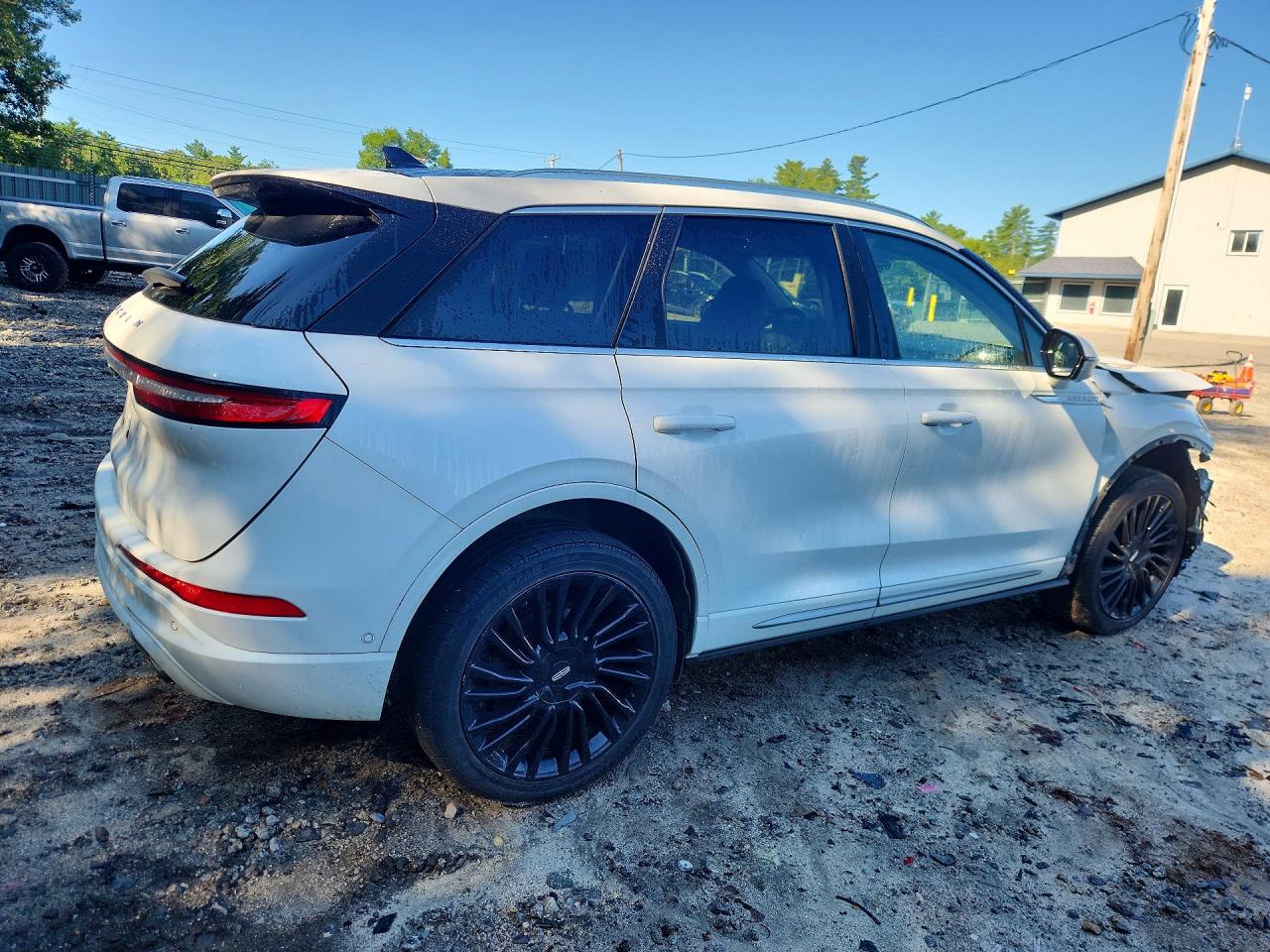 2021 Lincoln Corsair Reserve White vin: 5LMCJ2D91MUL08932