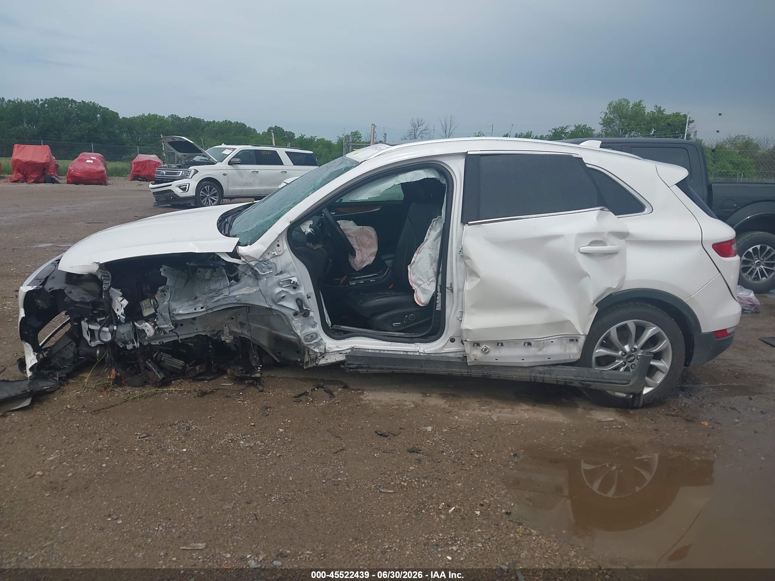 2019 Lincoln Mkc Select White vin: 5LMCJ2D93KUL43078