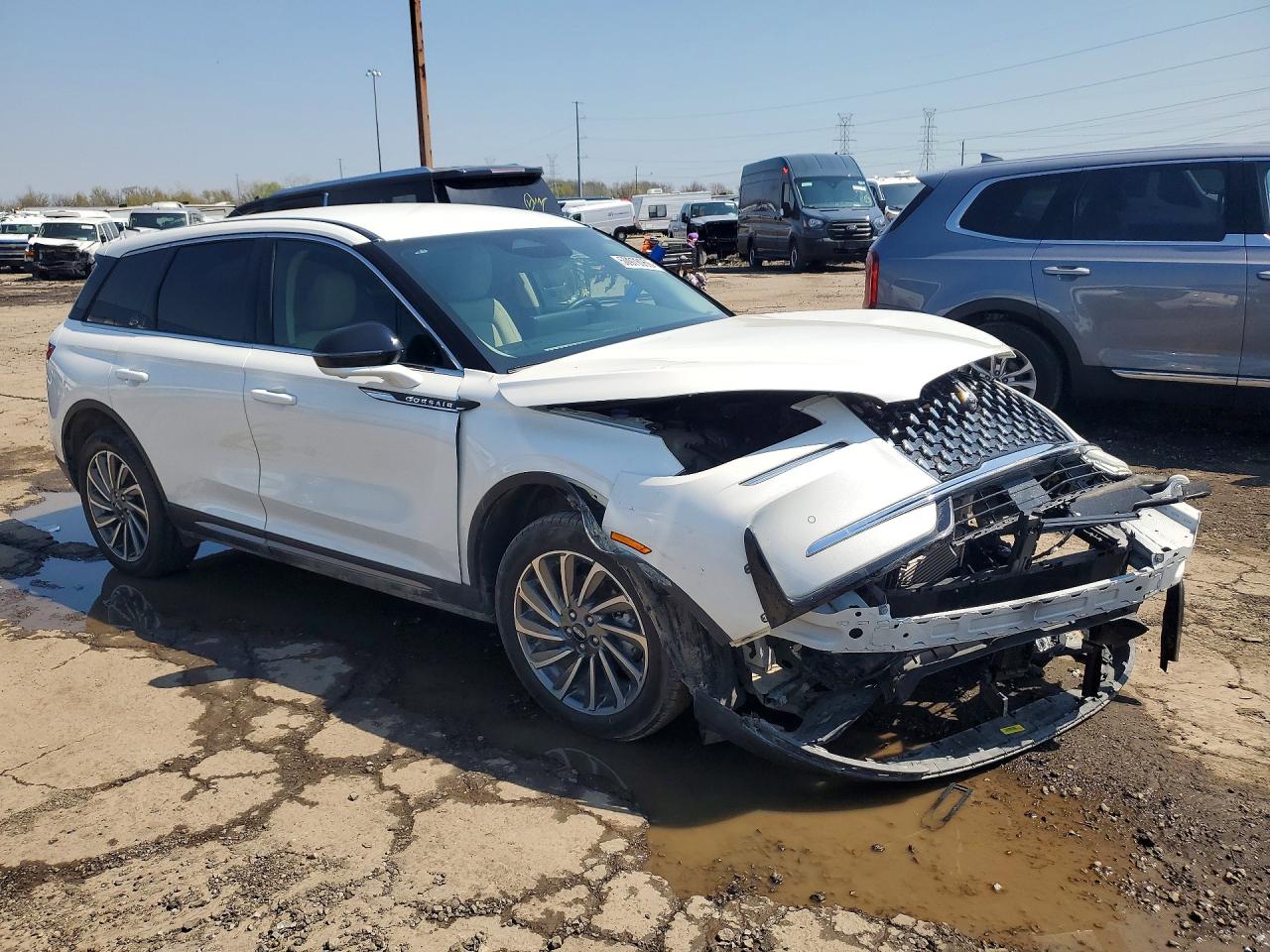 2025 Lincoln Corsair Reserve White vin: 5LMCJ2DA3SUL03268