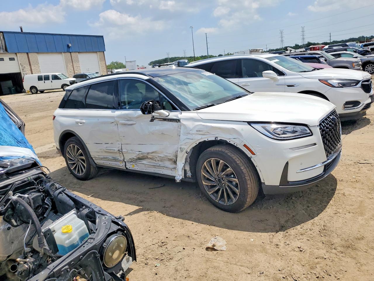 2026 Lincoln Corsair Reserve White vin: 5LMCJ2DA3TUL04633