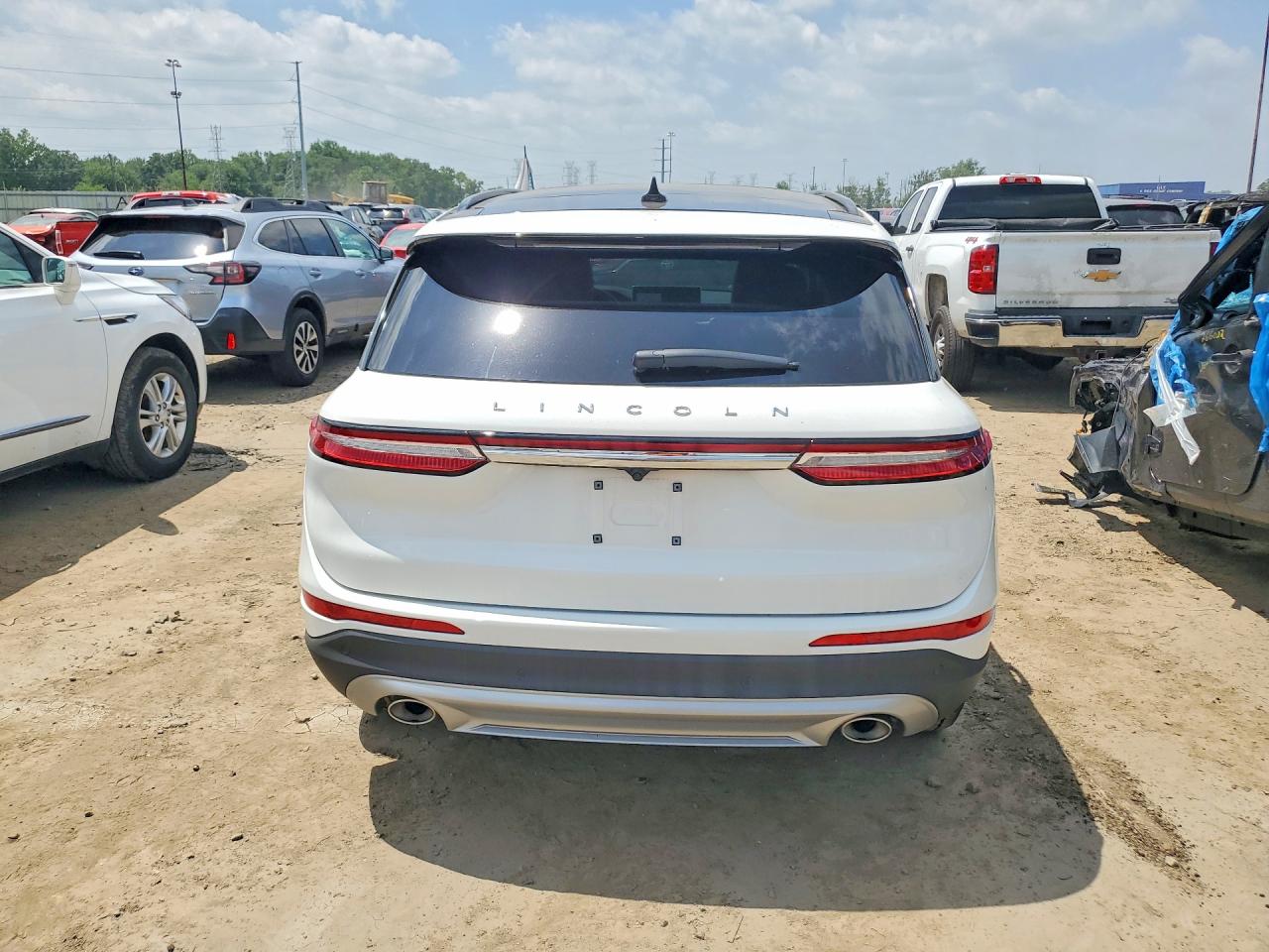 2026 Lincoln Corsair Reserve White vin: 5LMCJ2DA3TUL04633