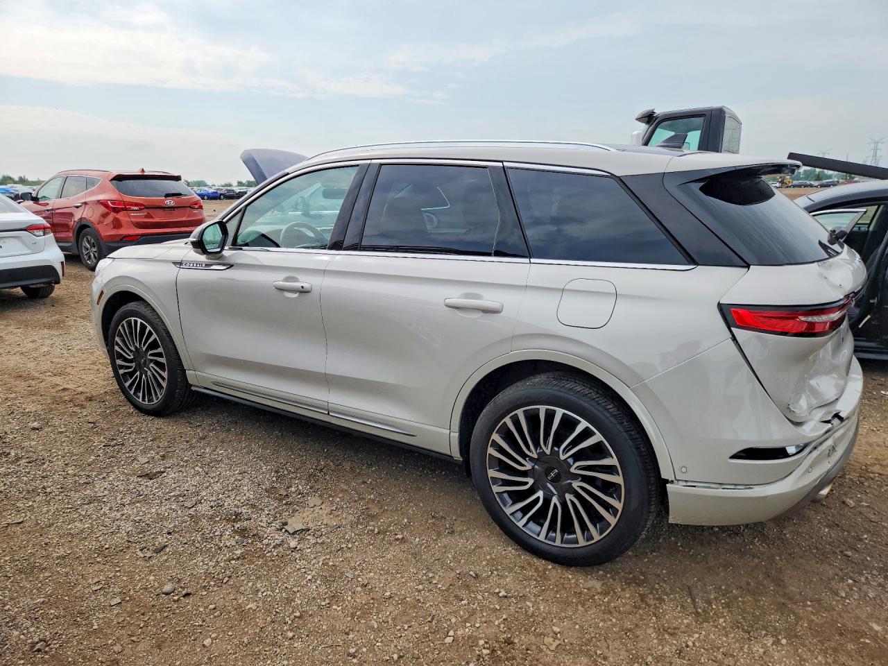 2022 Lincoln Corsair Reserve White vin: 5LMCJ2DH5NUL06657