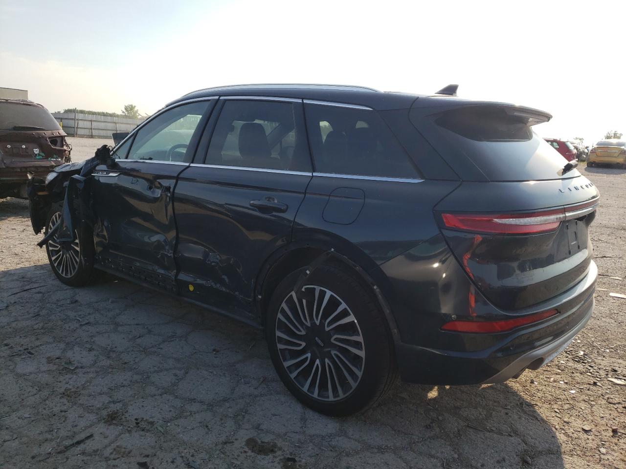 2021 Lincoln Corsair Reserve Charcoal vin: 5LMCJ2DH6MUL20243