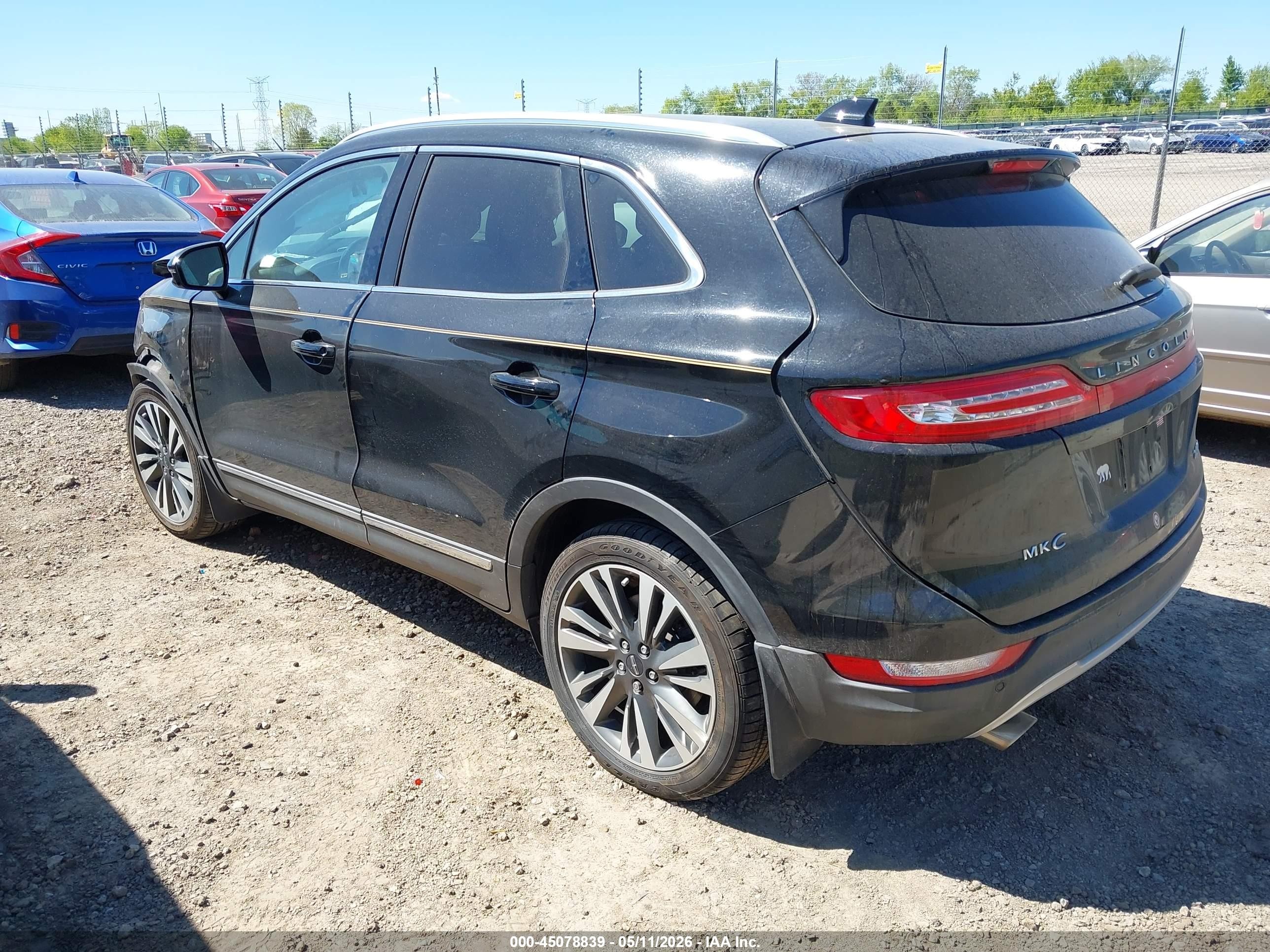 2017 Lincoln Mkc Reserve Black vin: 5LMCJ3D93HUL69047