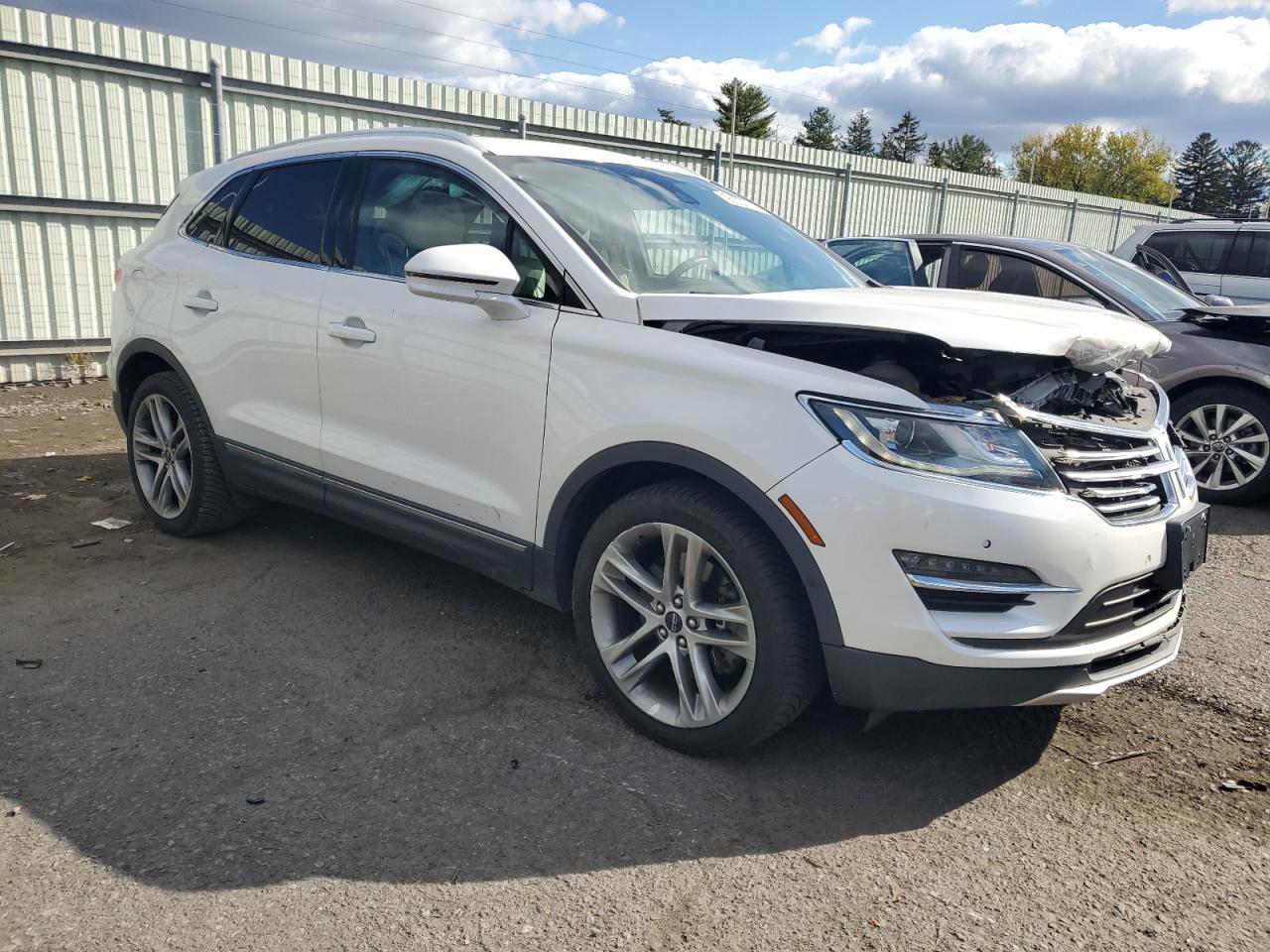 2018 Lincoln Mkc Reserve Белый vin: 5LMCJ3D96JUL22505